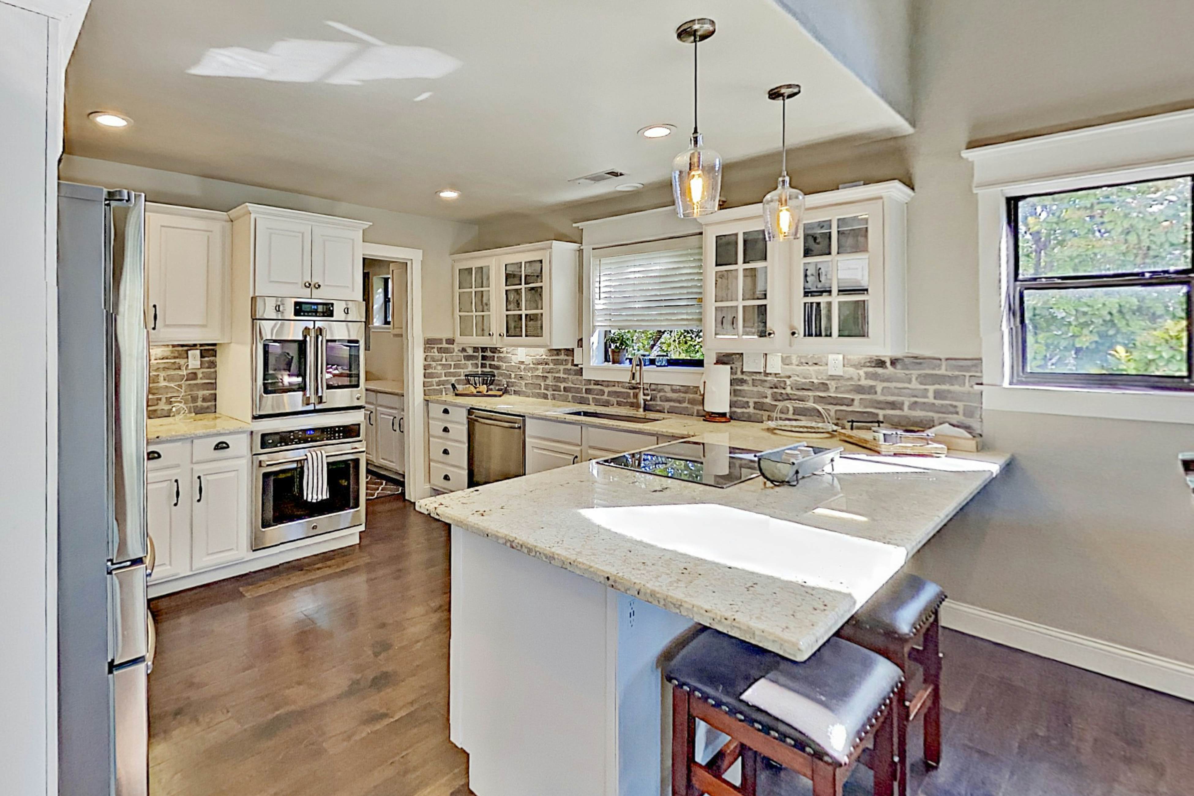 Opulent Waterfront 118B 4 BD TX Vacation Rental Vacasa