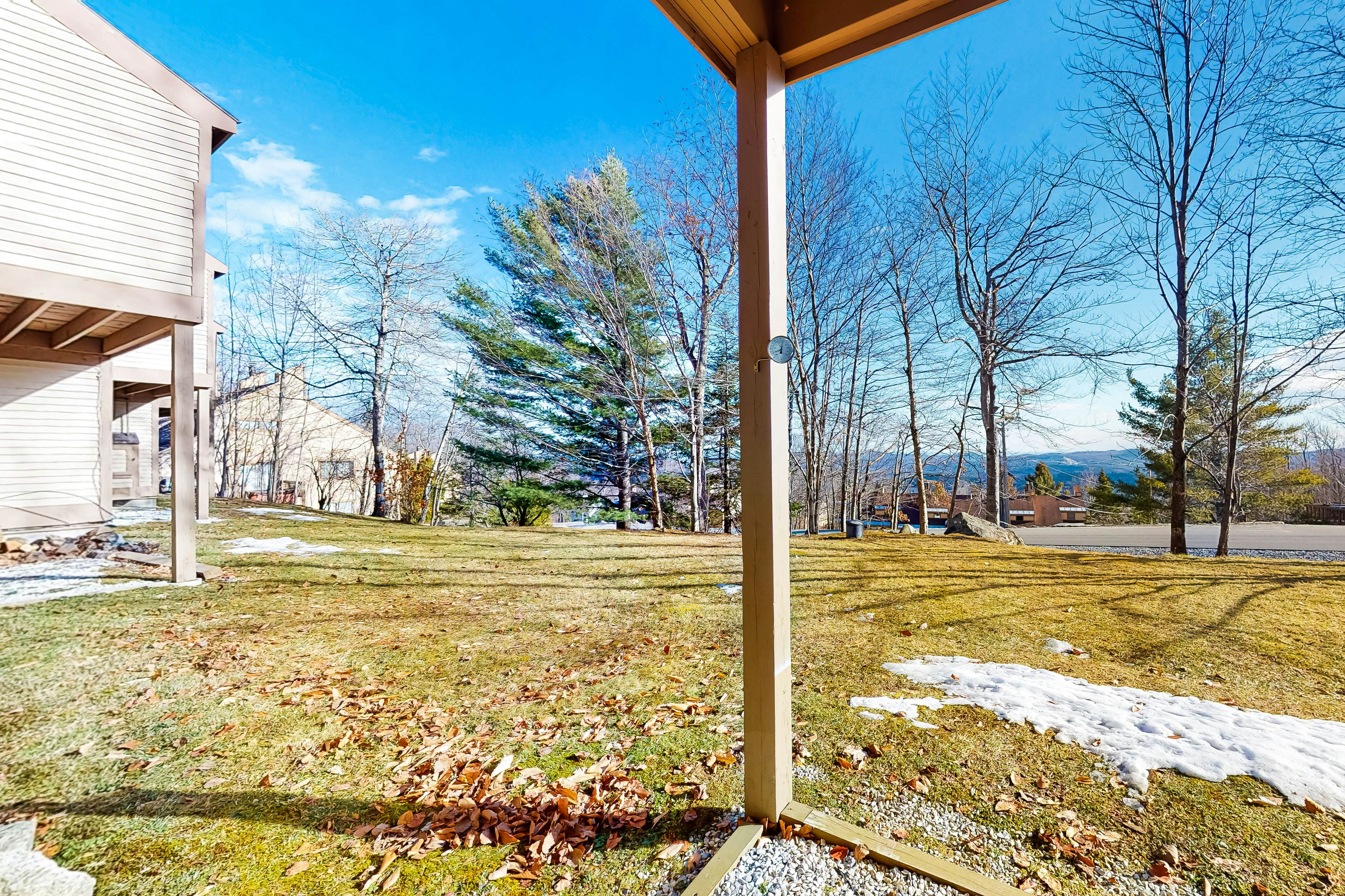 Okemo Trailside 22DL Shred Shack