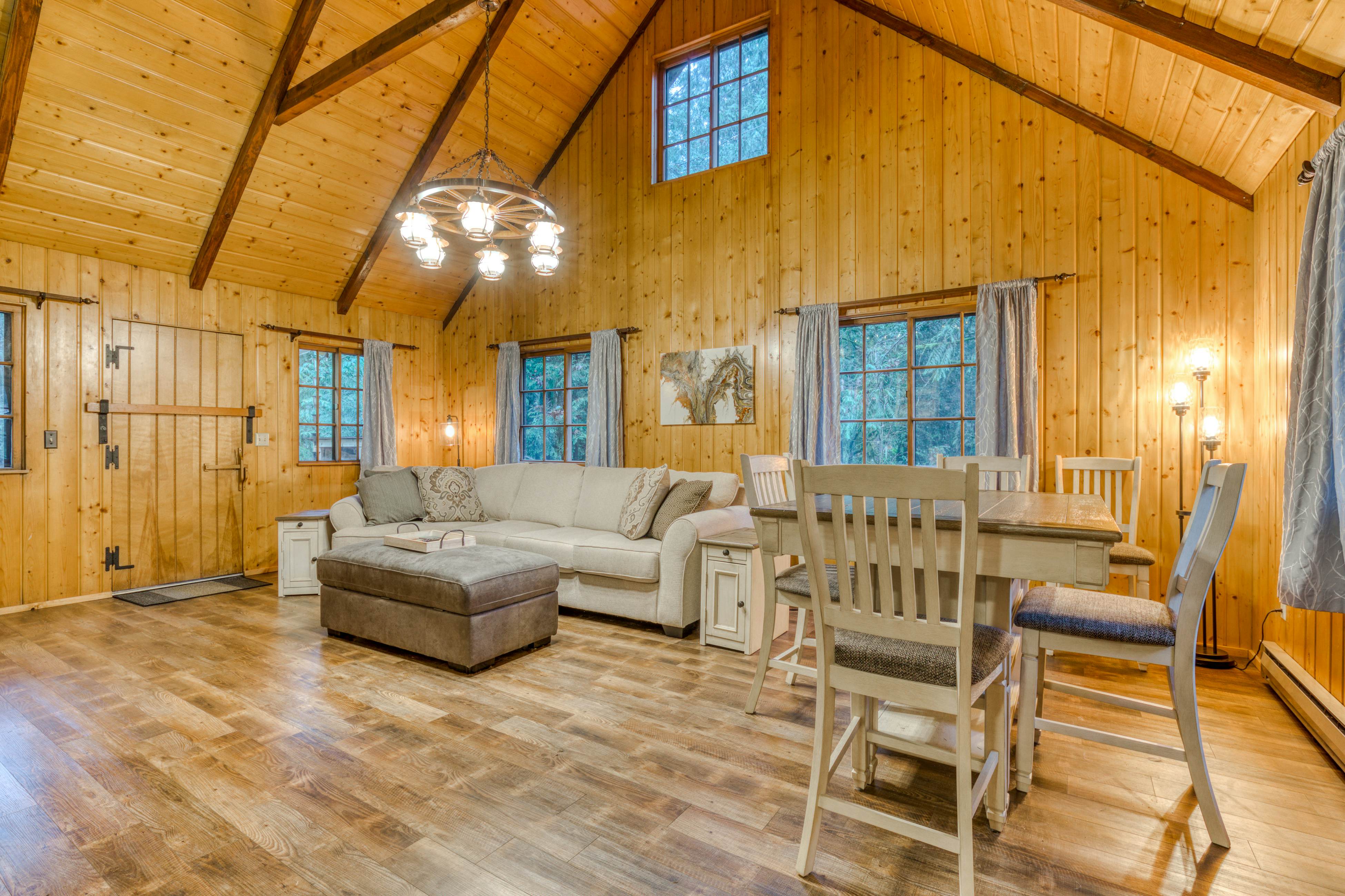 Campfire Cabin on the River