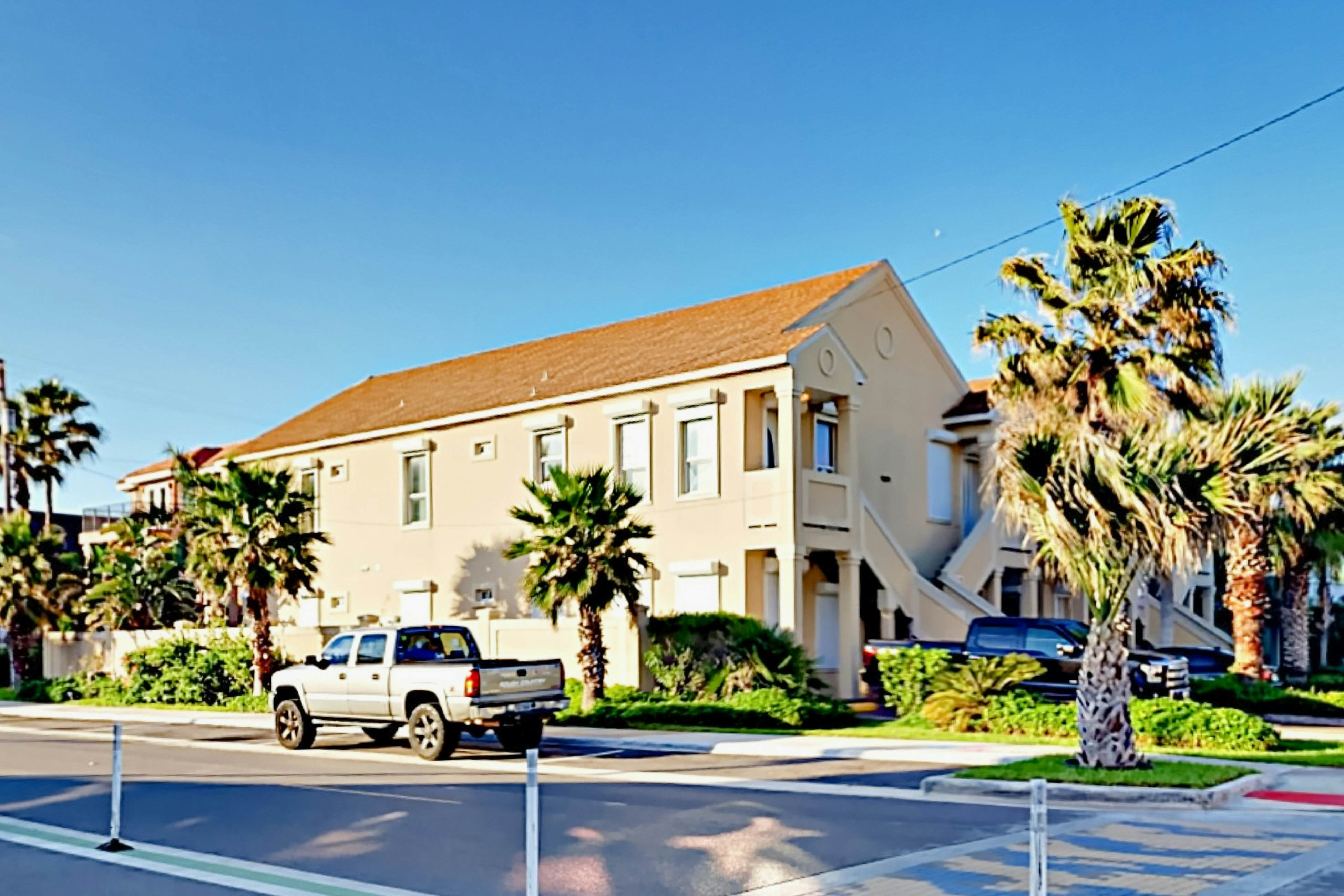 Suntide II Condominiums #108