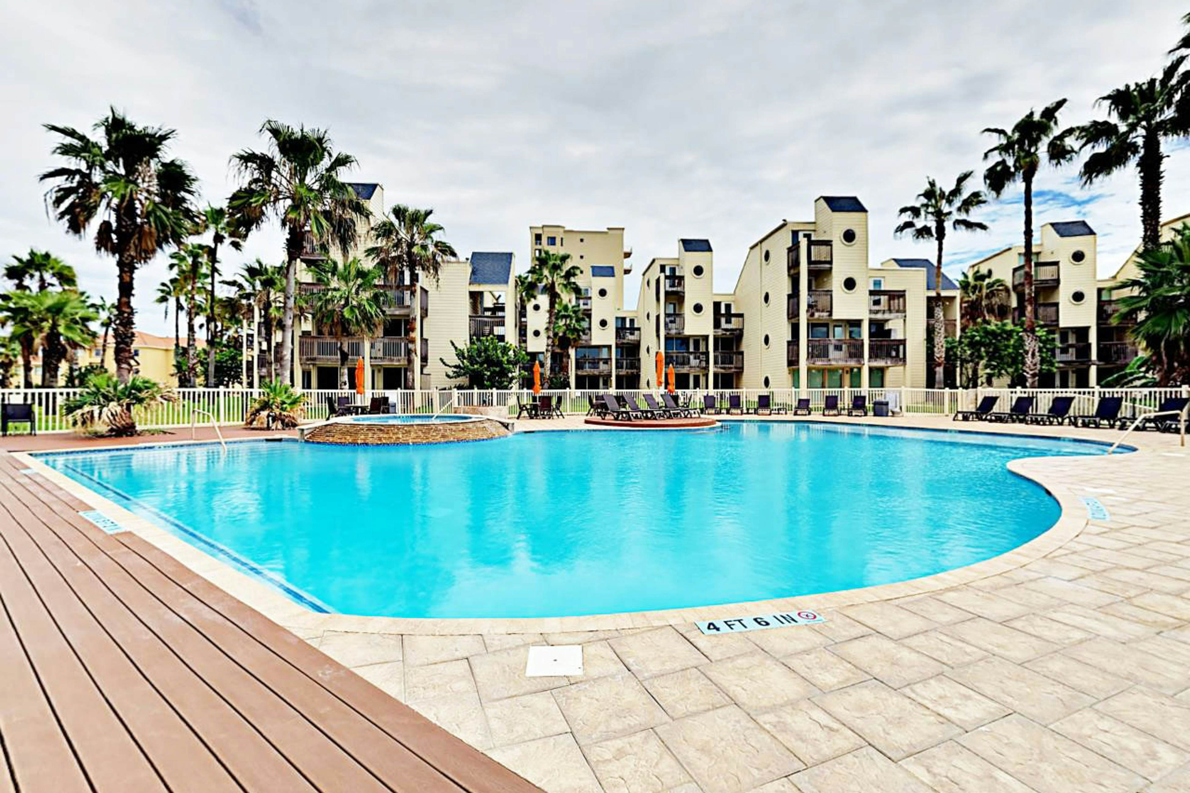 Solare Garden Villa 875F