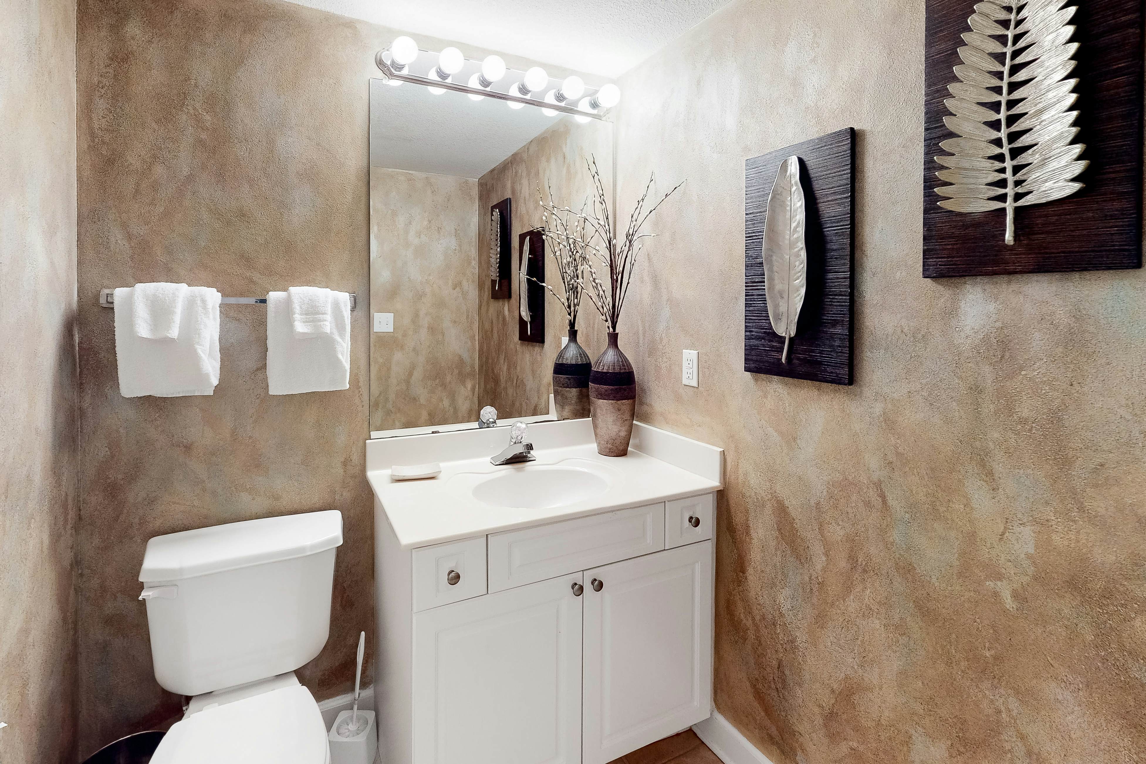 Admirals Quarters 1005