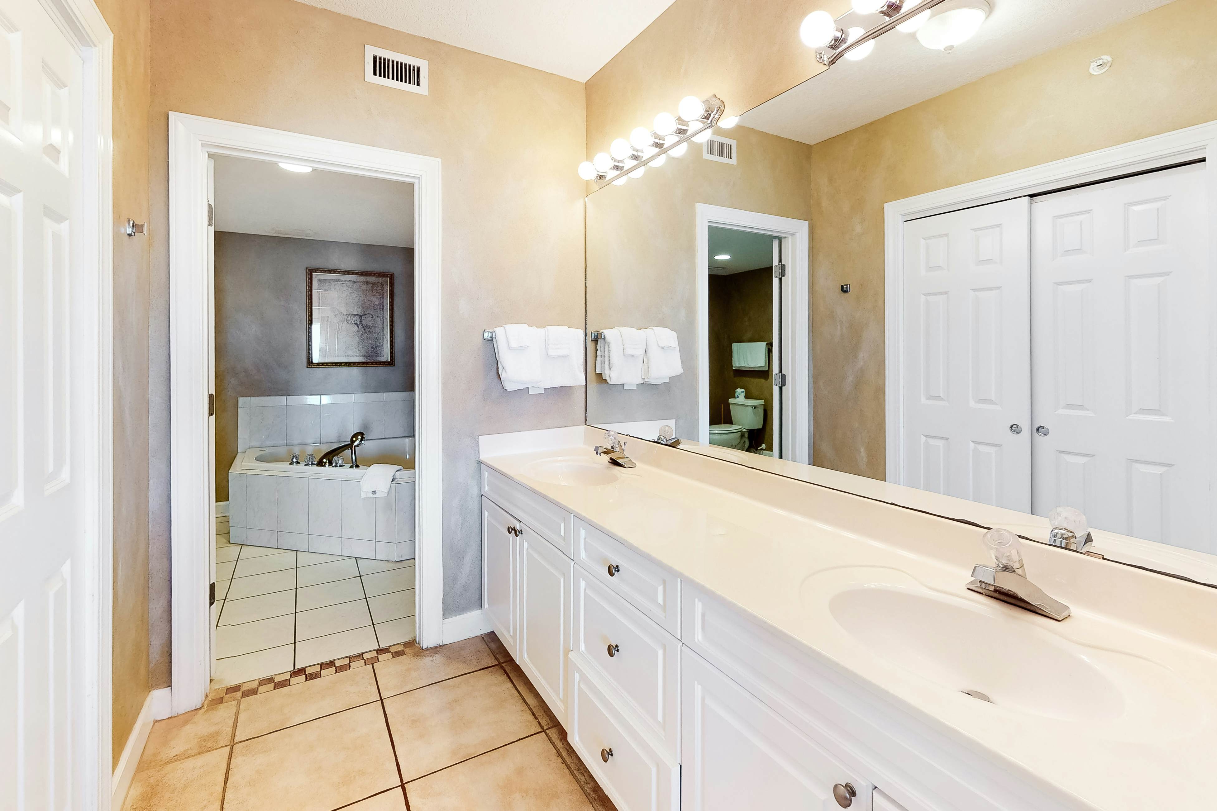 Admirals Quarters 1005