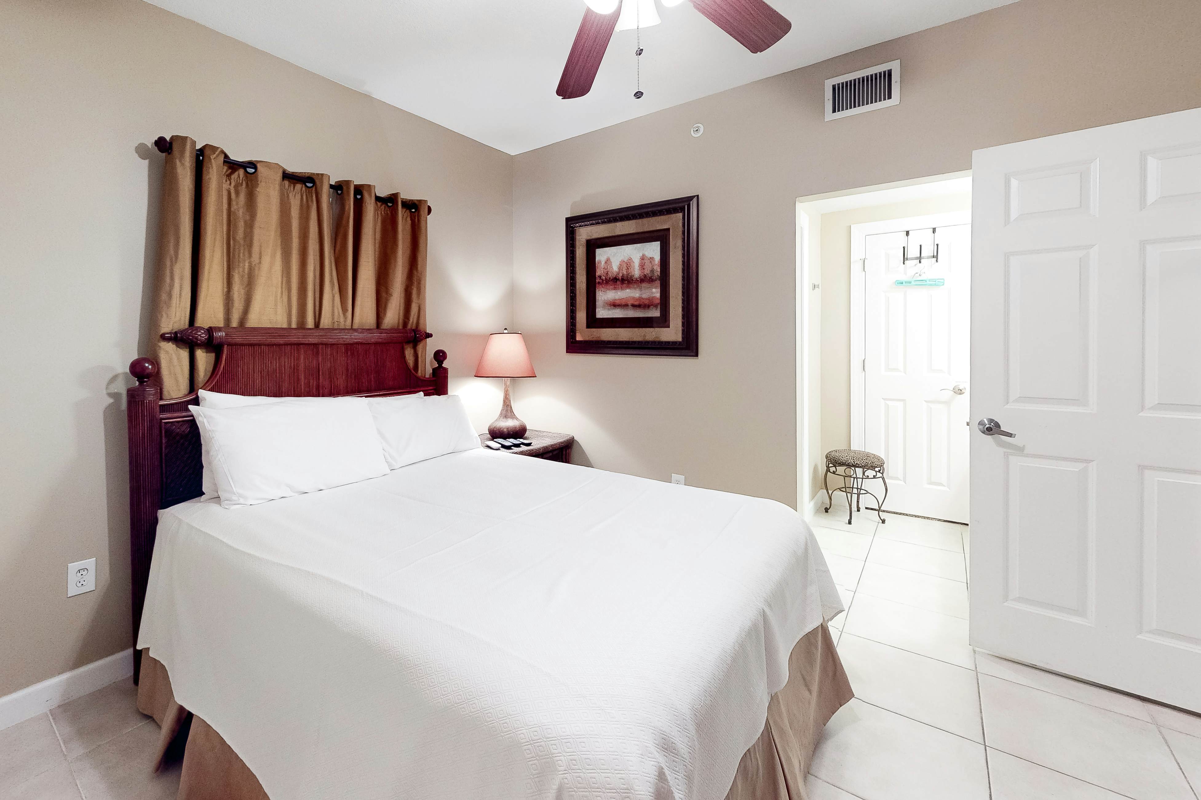 Admirals Quarters 1005