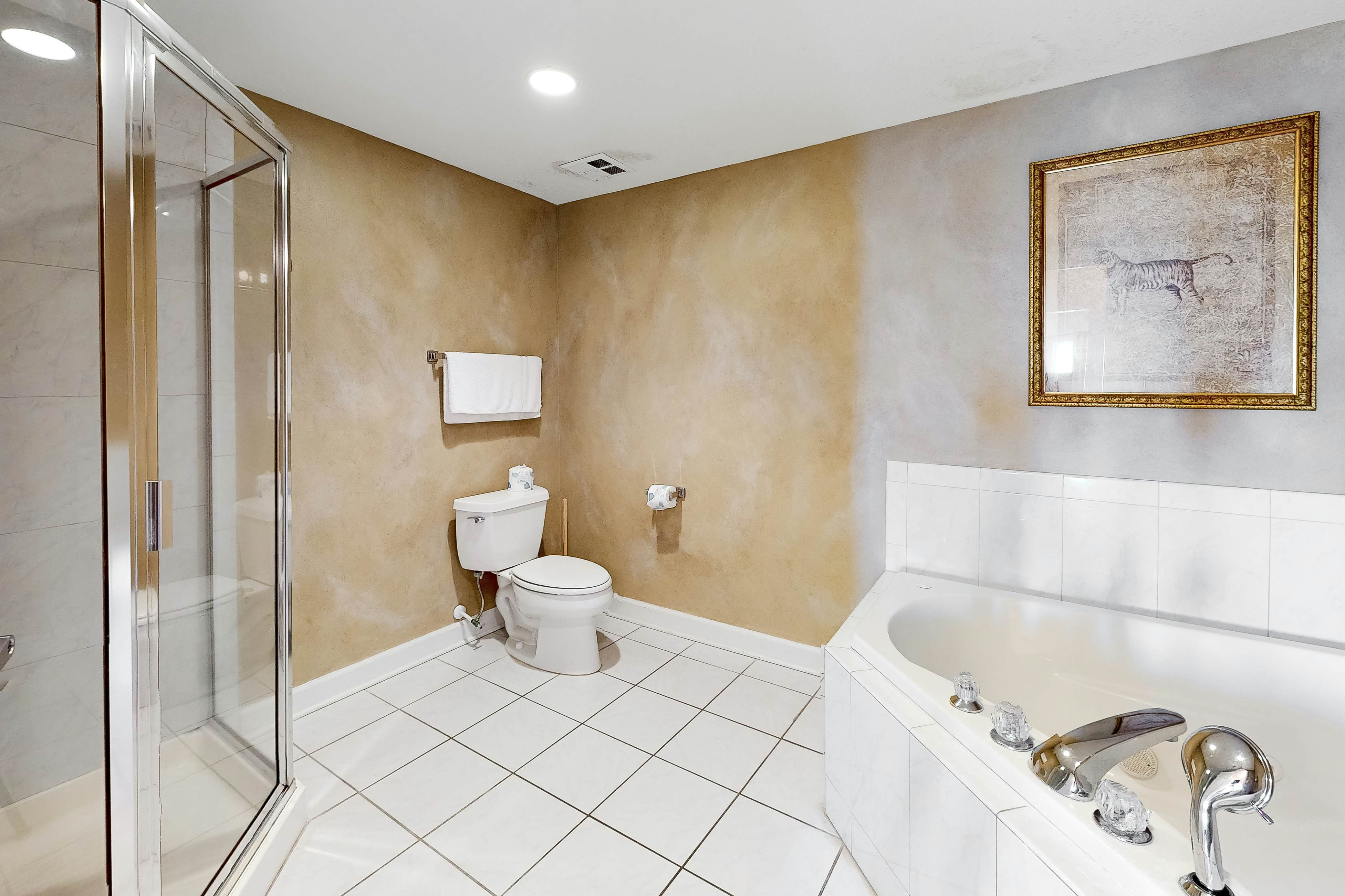 Admirals Quarters 1005