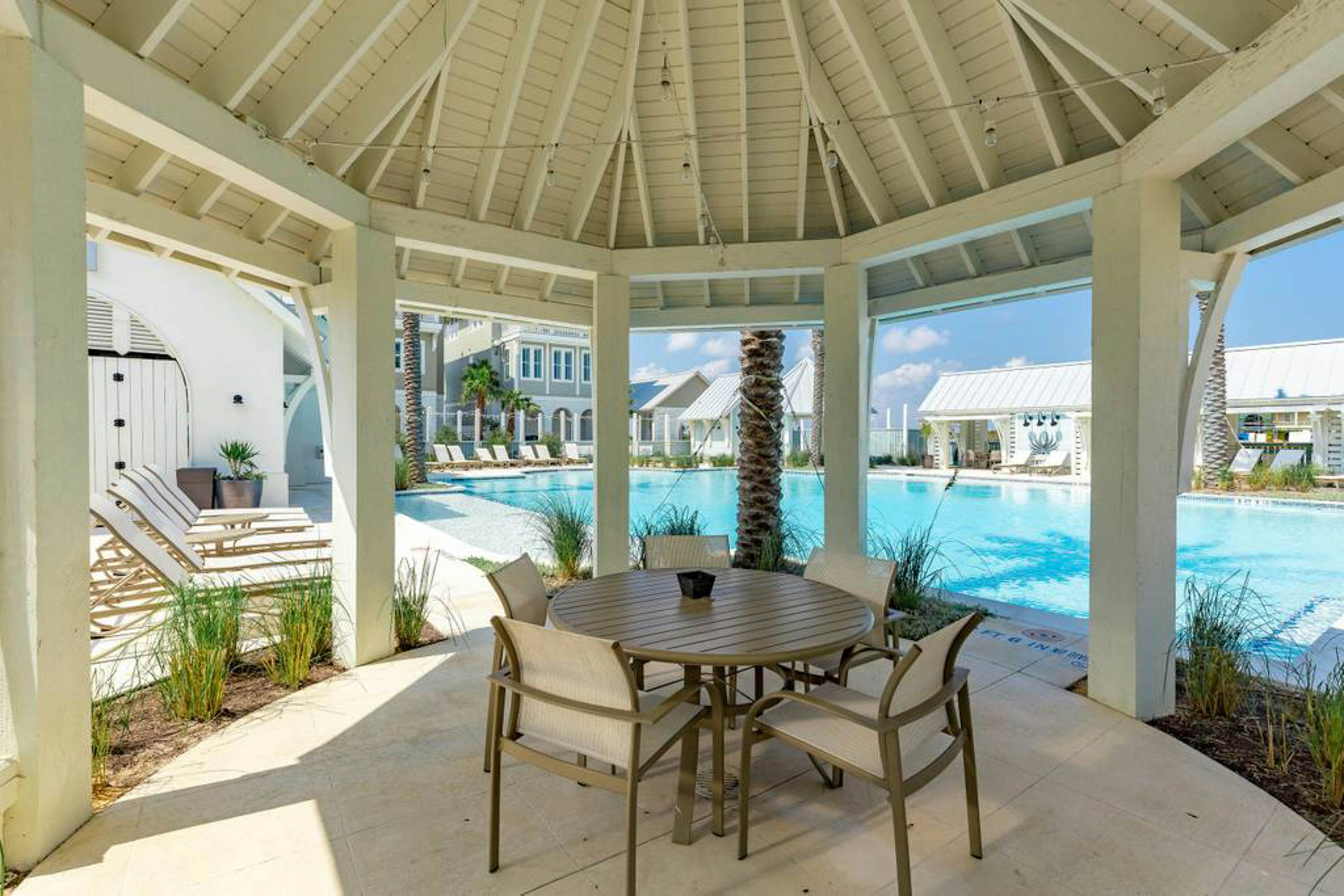 Sleek Beach at Palmilla Beach