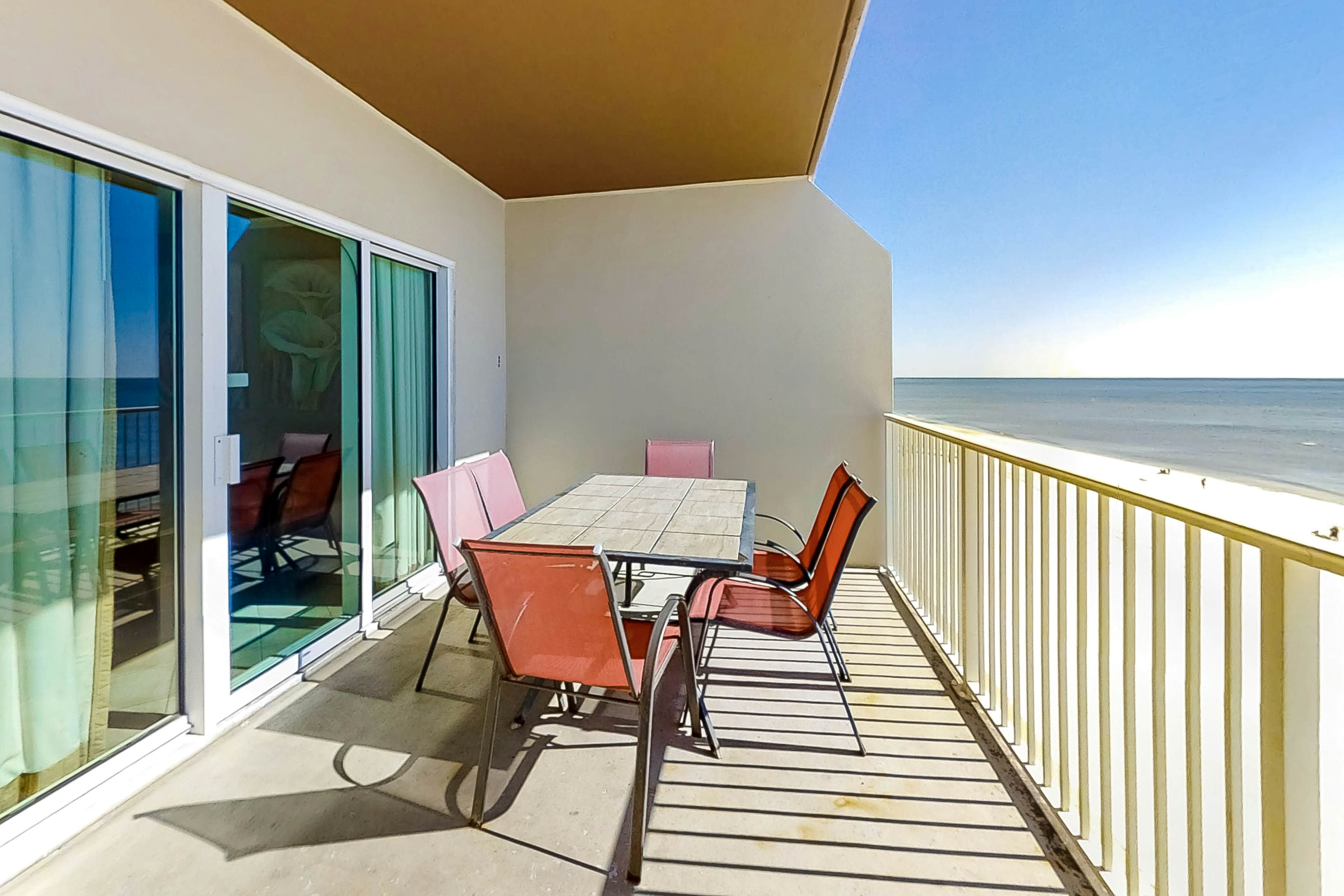 Crystal Shores West 102