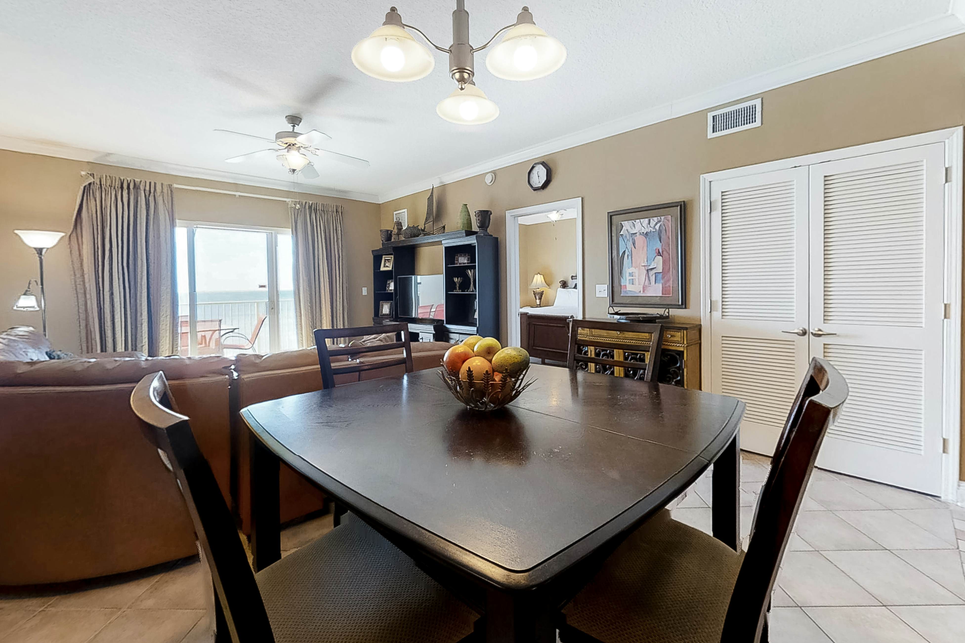 Crystal Shores West 102
