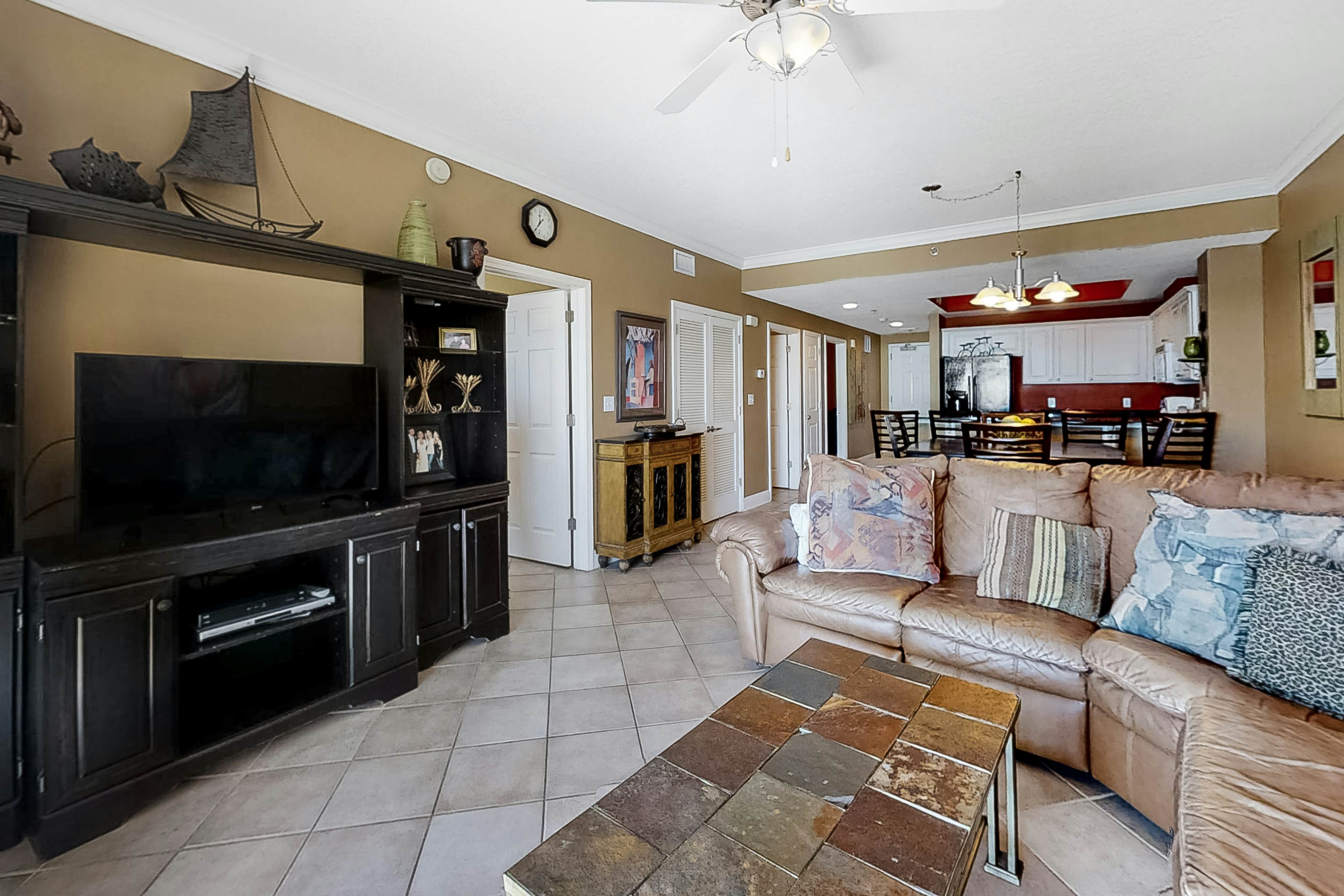 Crystal Shores West 102