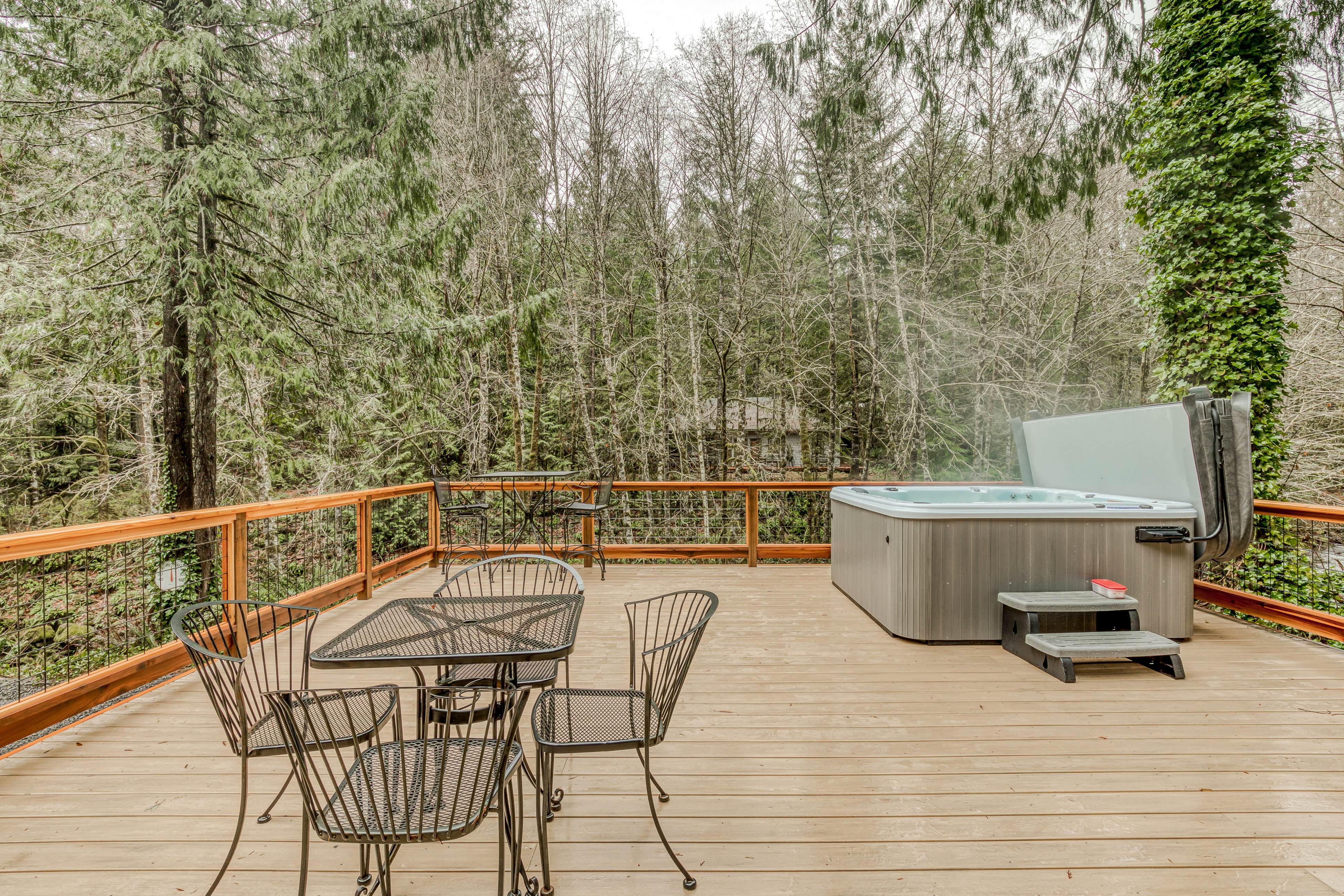 Hygge Cabin On The River