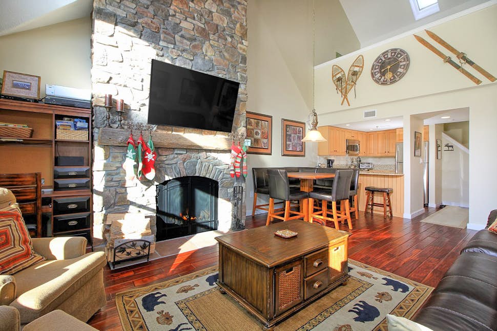 Winterplace G303 Skier's Paradise 2 BD Ludlow, VT Vacation Rental