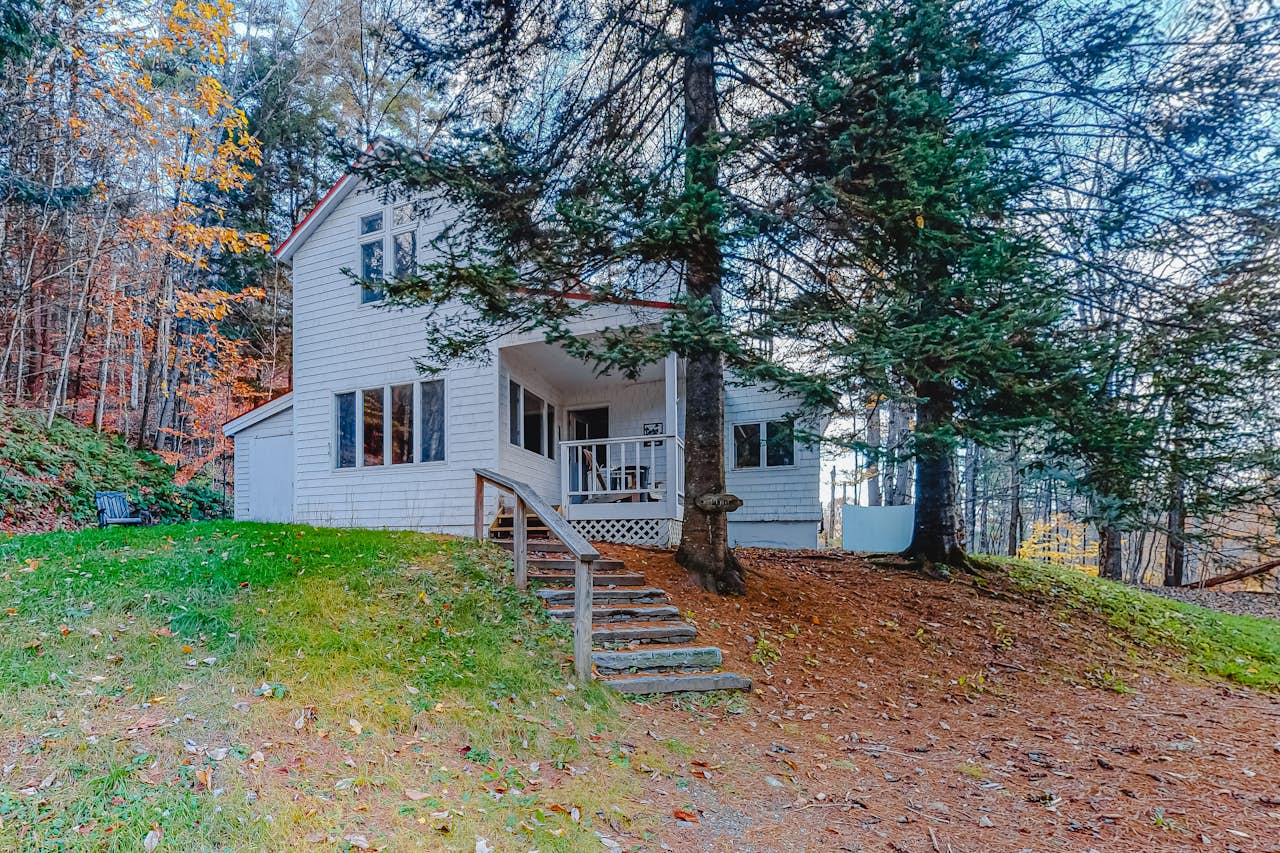 Walk to the Lakes 5 BD Ludlow, VT Vacation Rental Vacasa