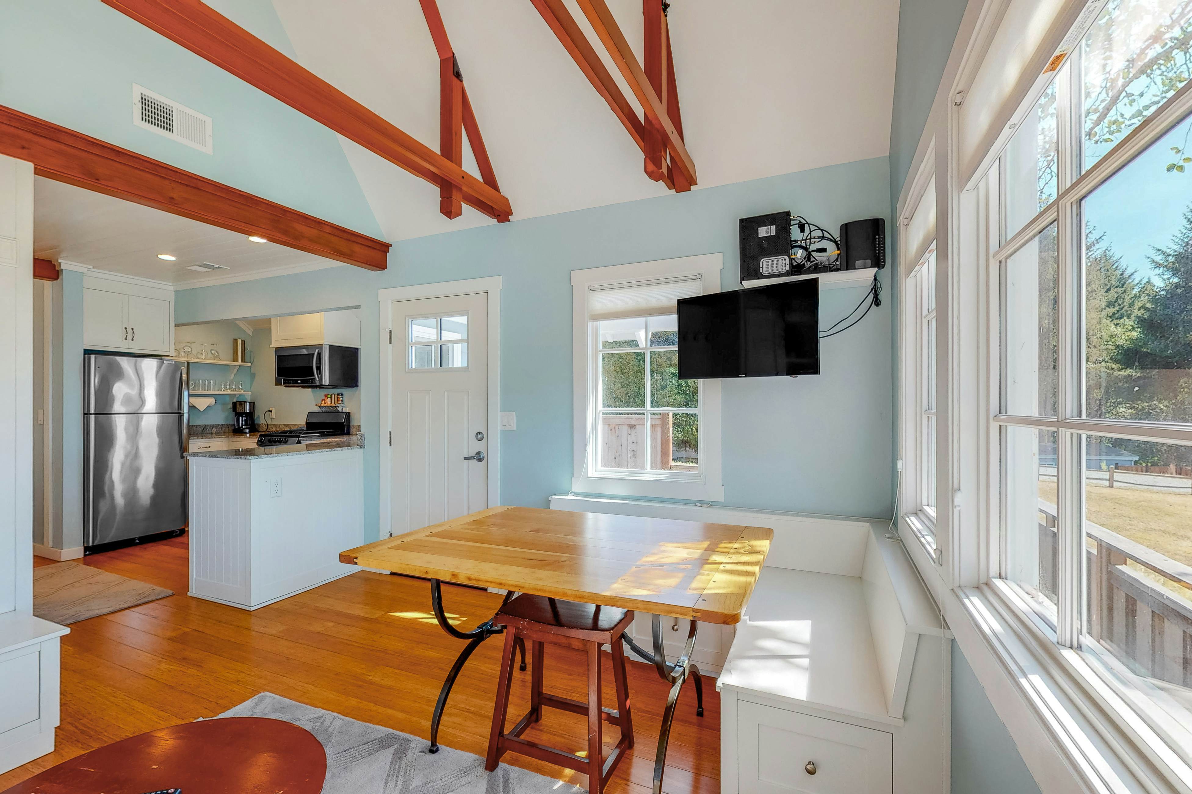 Alder Cottage 1 BD Trinidad, CA Vacation Rental Vacasa