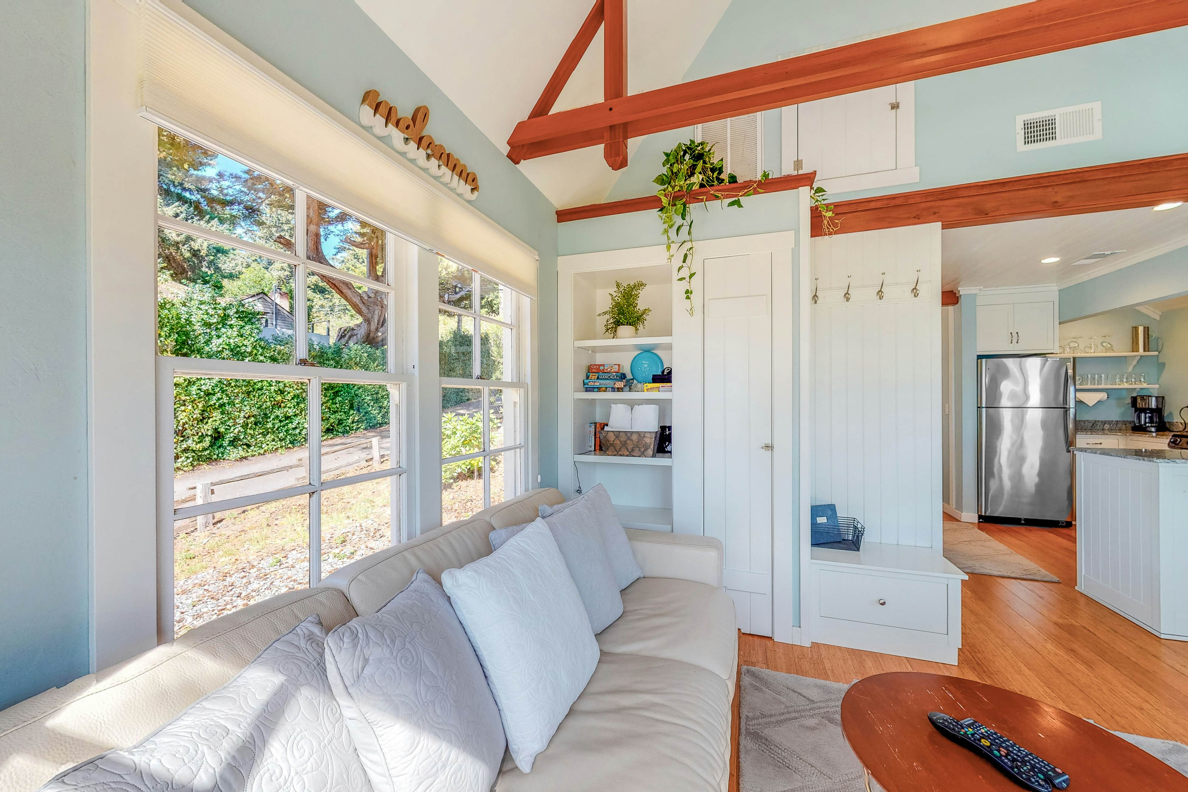 Alder Cottage 1 BD Trinidad, CA Vacation Rental Vacasa