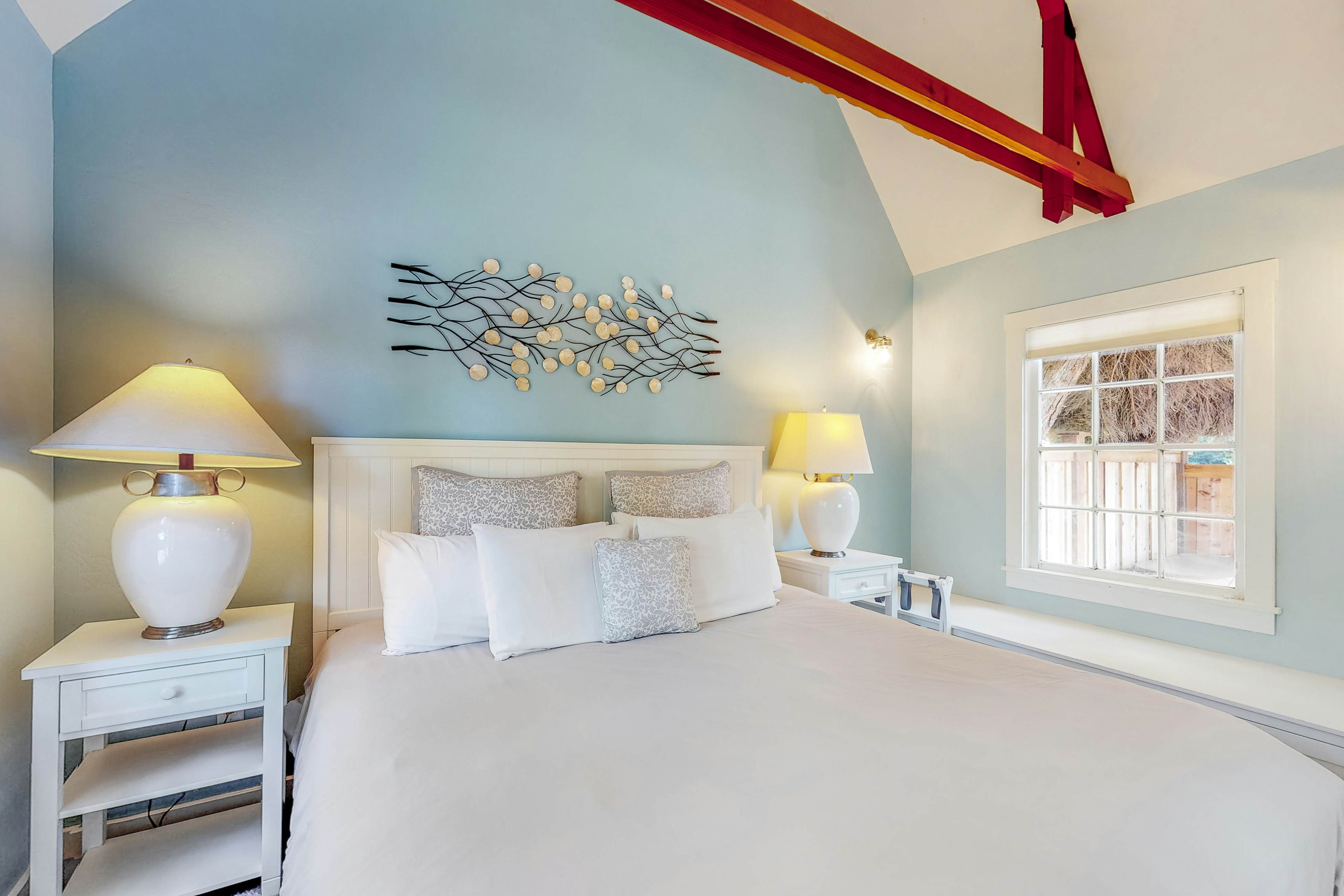 Alder Cottage 1 BD Trinidad, CA Vacation Rental Vacasa