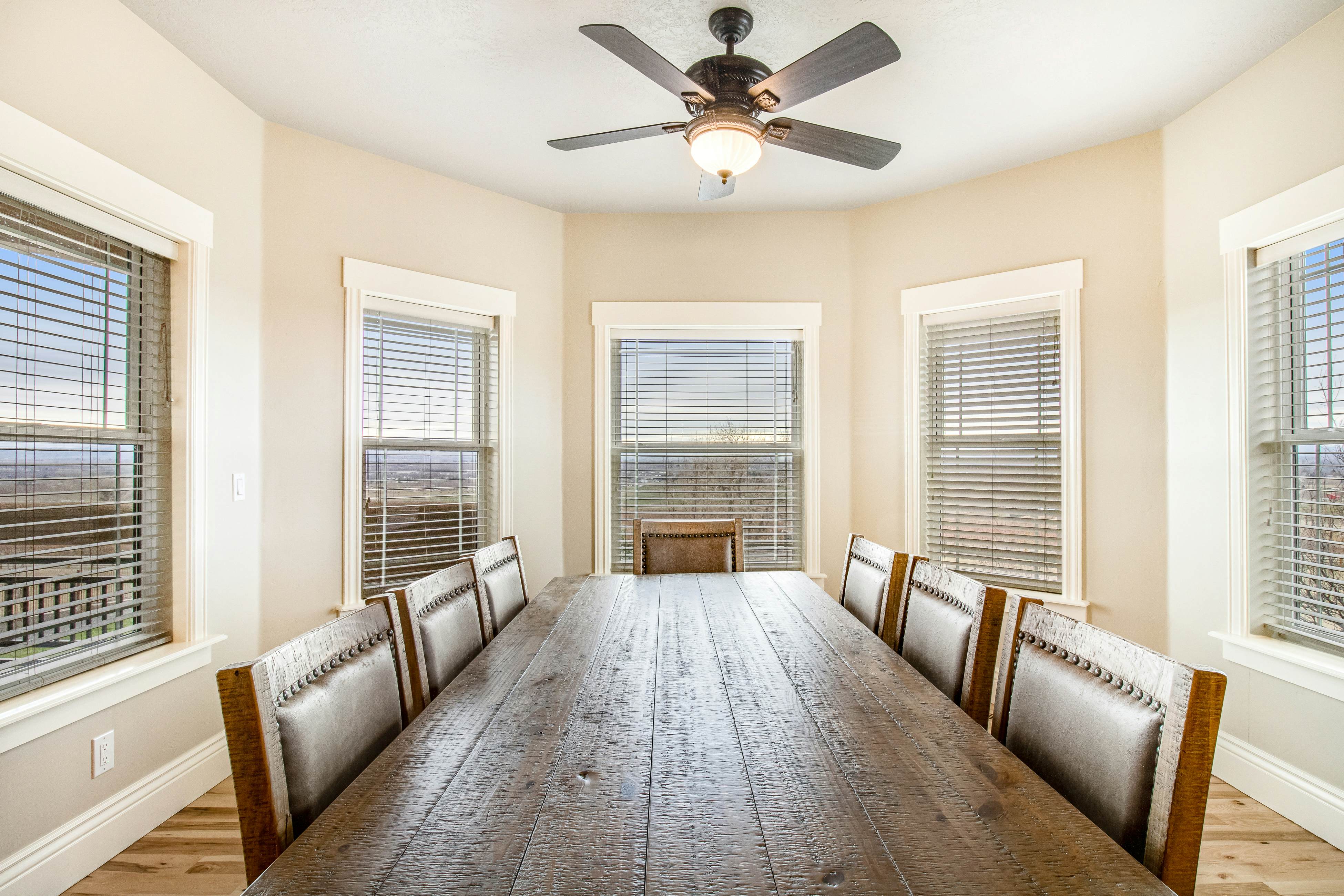 Kerry Hill Manor 3 BD Wilder, ID Vacation Rental Vacasa