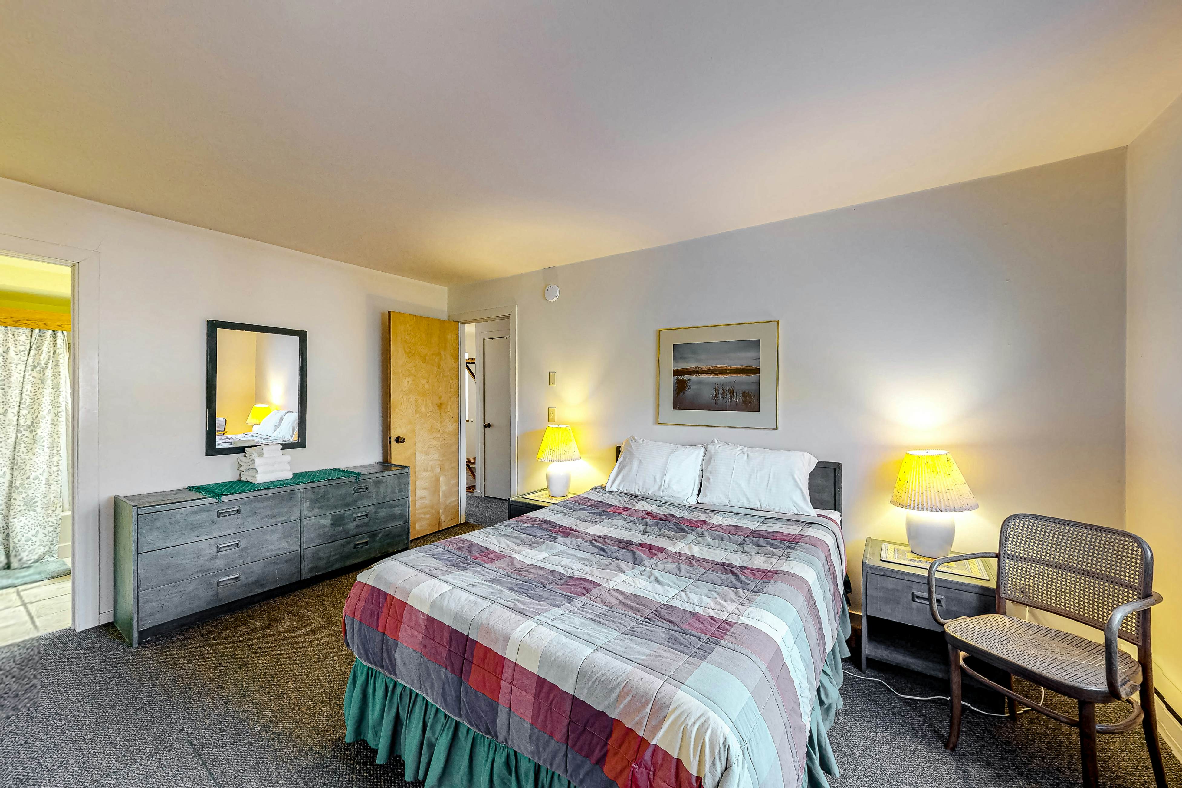 Glades 13 2 BD Warren, VT Vacation Rental Vacasa