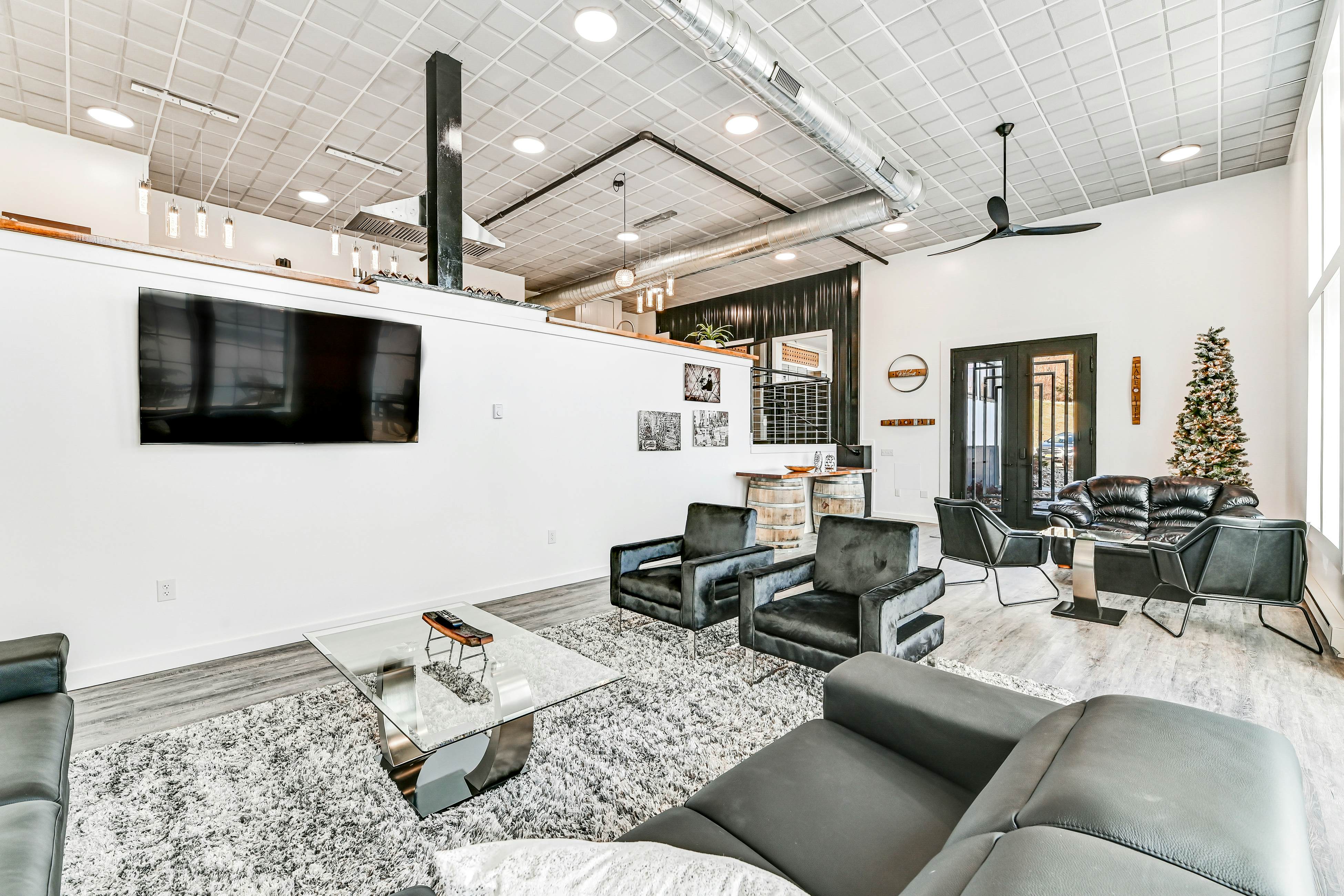 The Factory at Sable Estate 5 BD Hammondsport, NY Vacation Rental