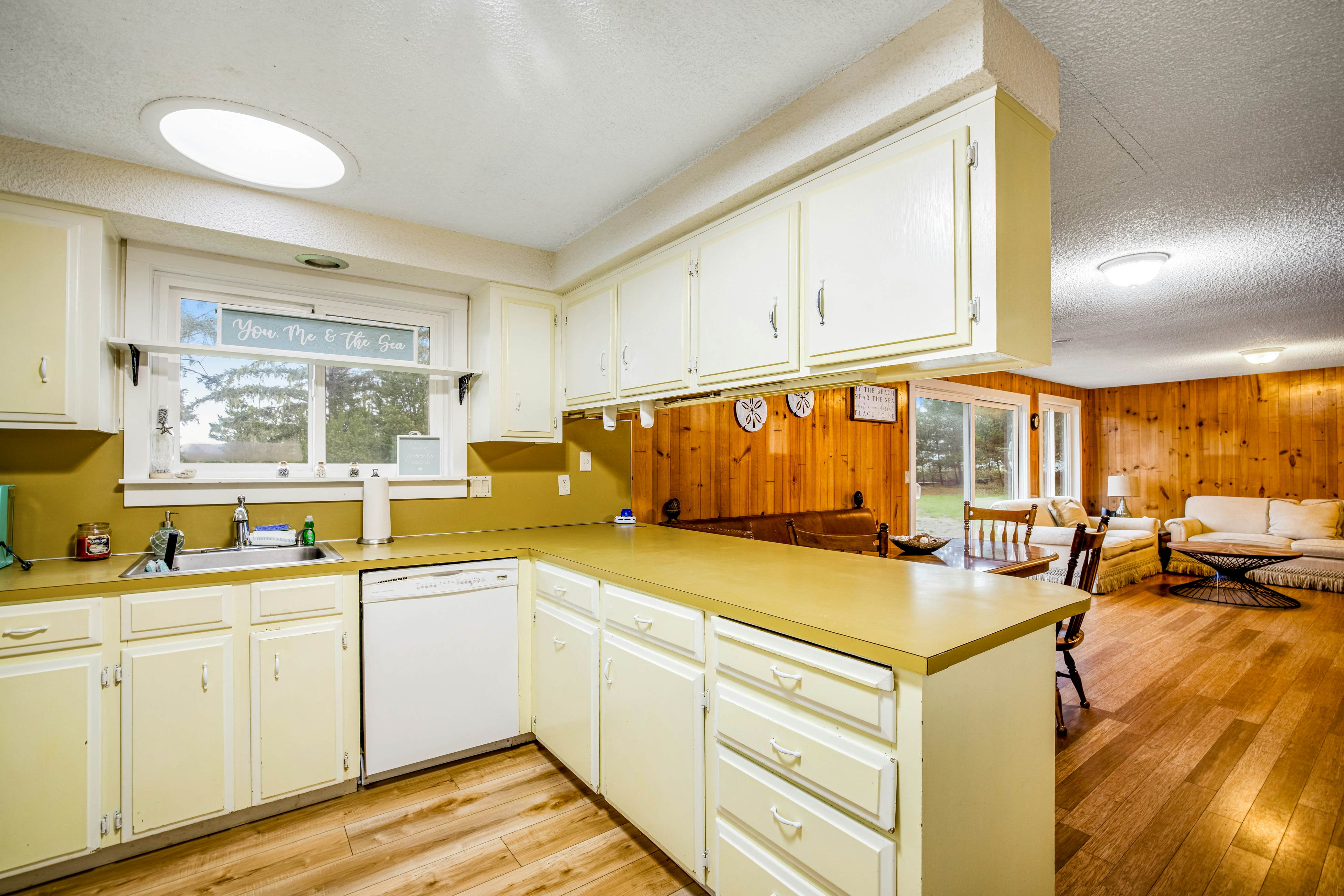 Carlson Cove 5 BD Warrenton, OR Vacation Rental Vacasa