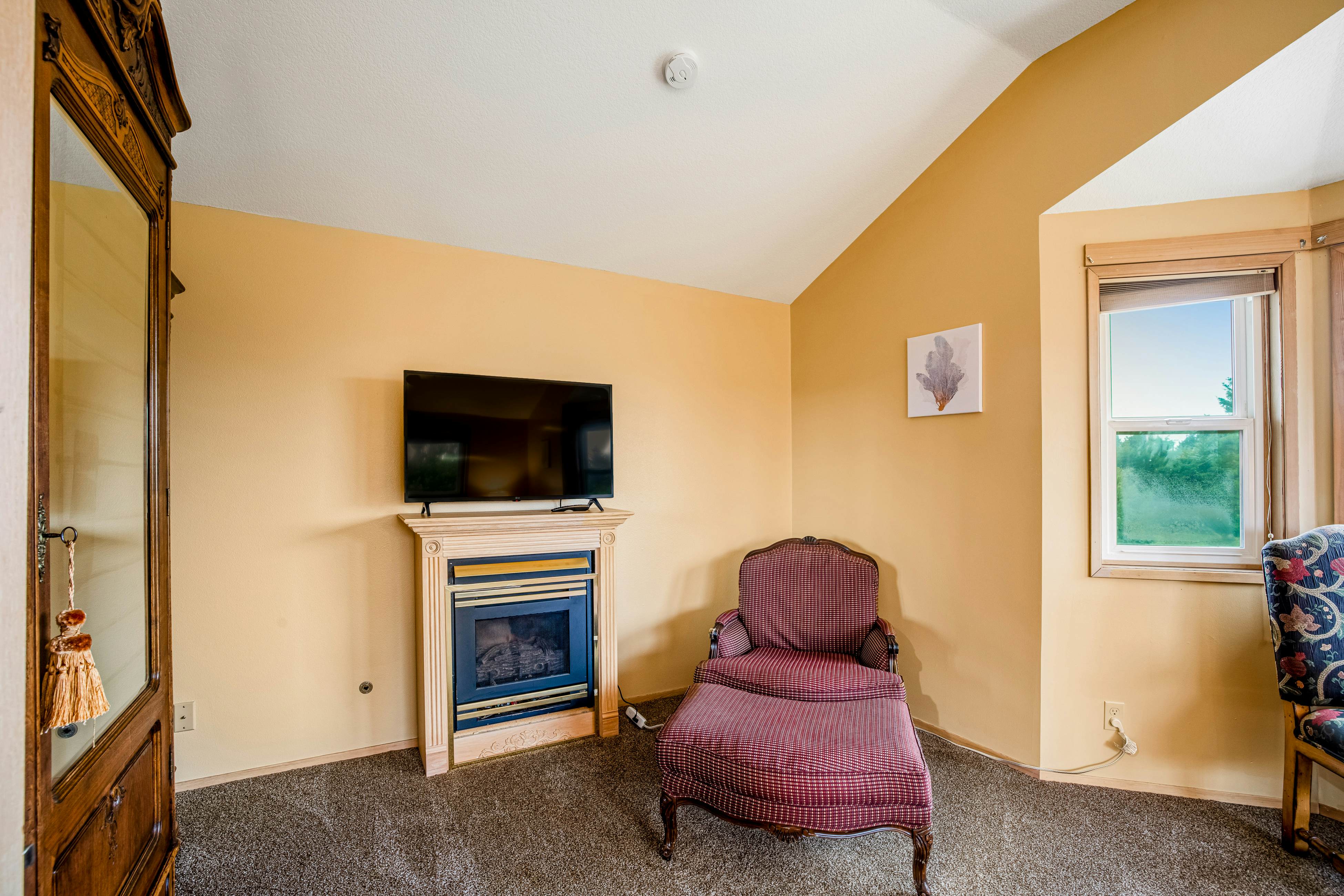 Carlson Cove 5 BD Warrenton, OR Vacation Rental Vacasa