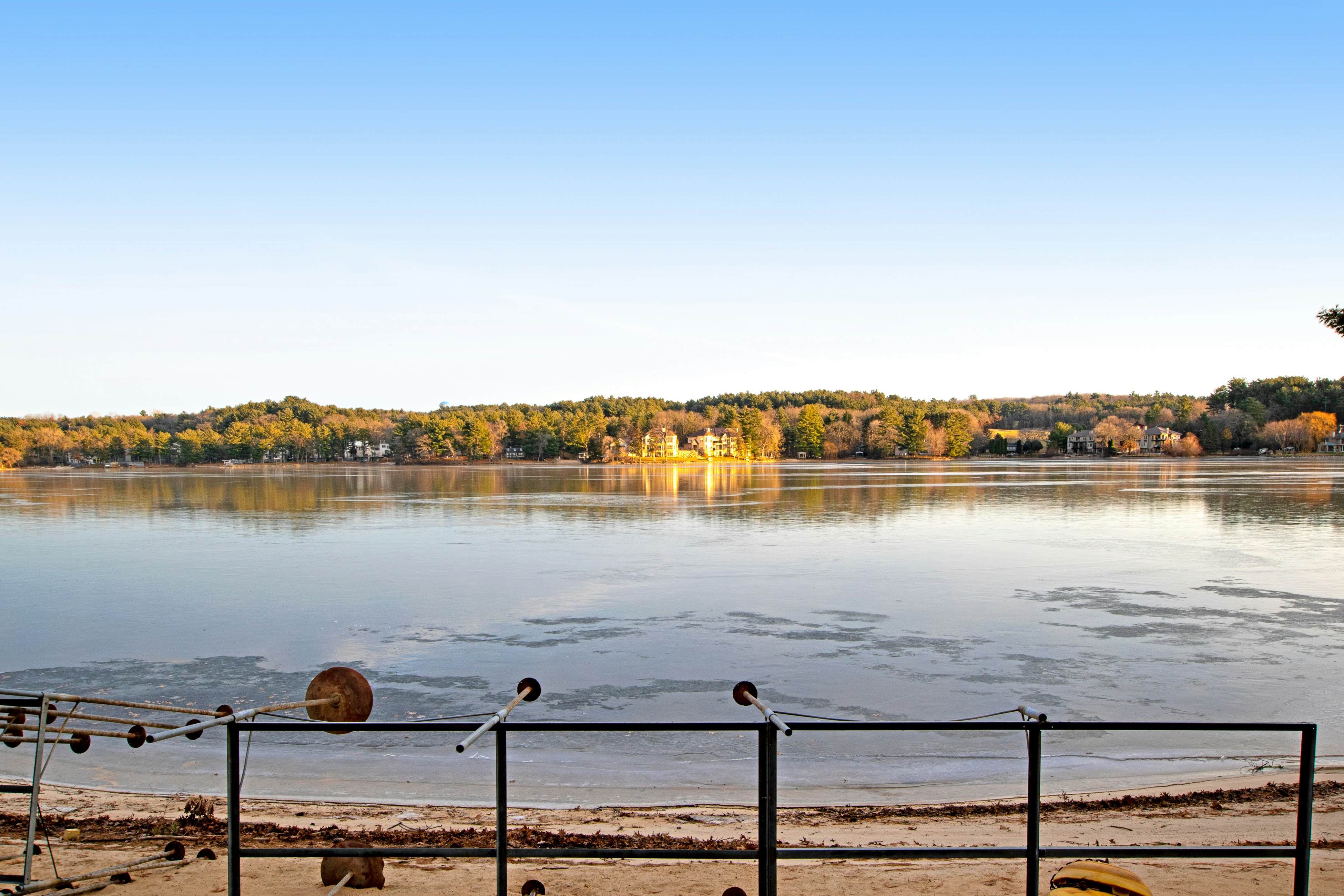 Lighthouse Cove Condo Resort 603 1 BD Wisconsin Dells, WI Vacation