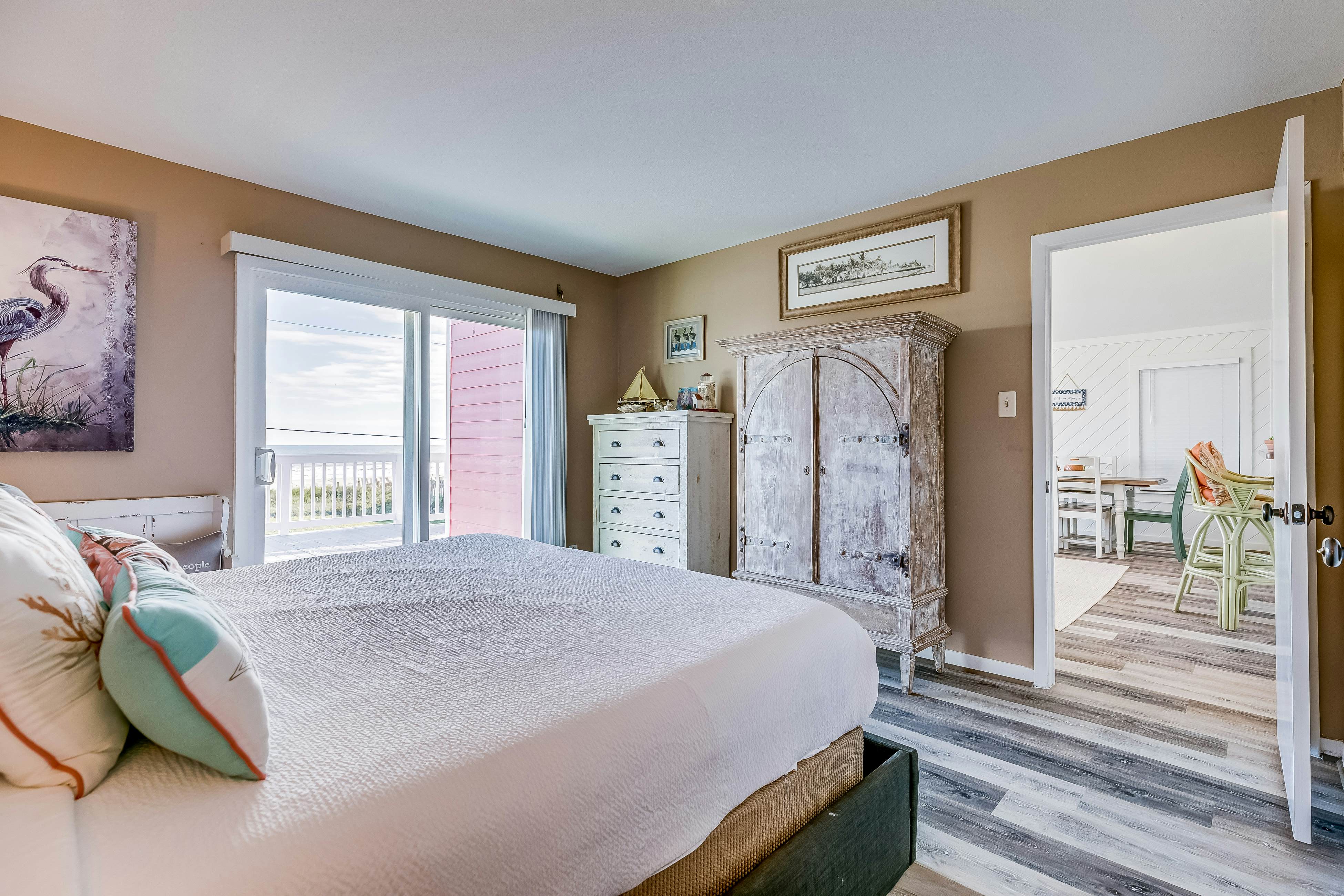 Endless Summer at Bermuda Beach