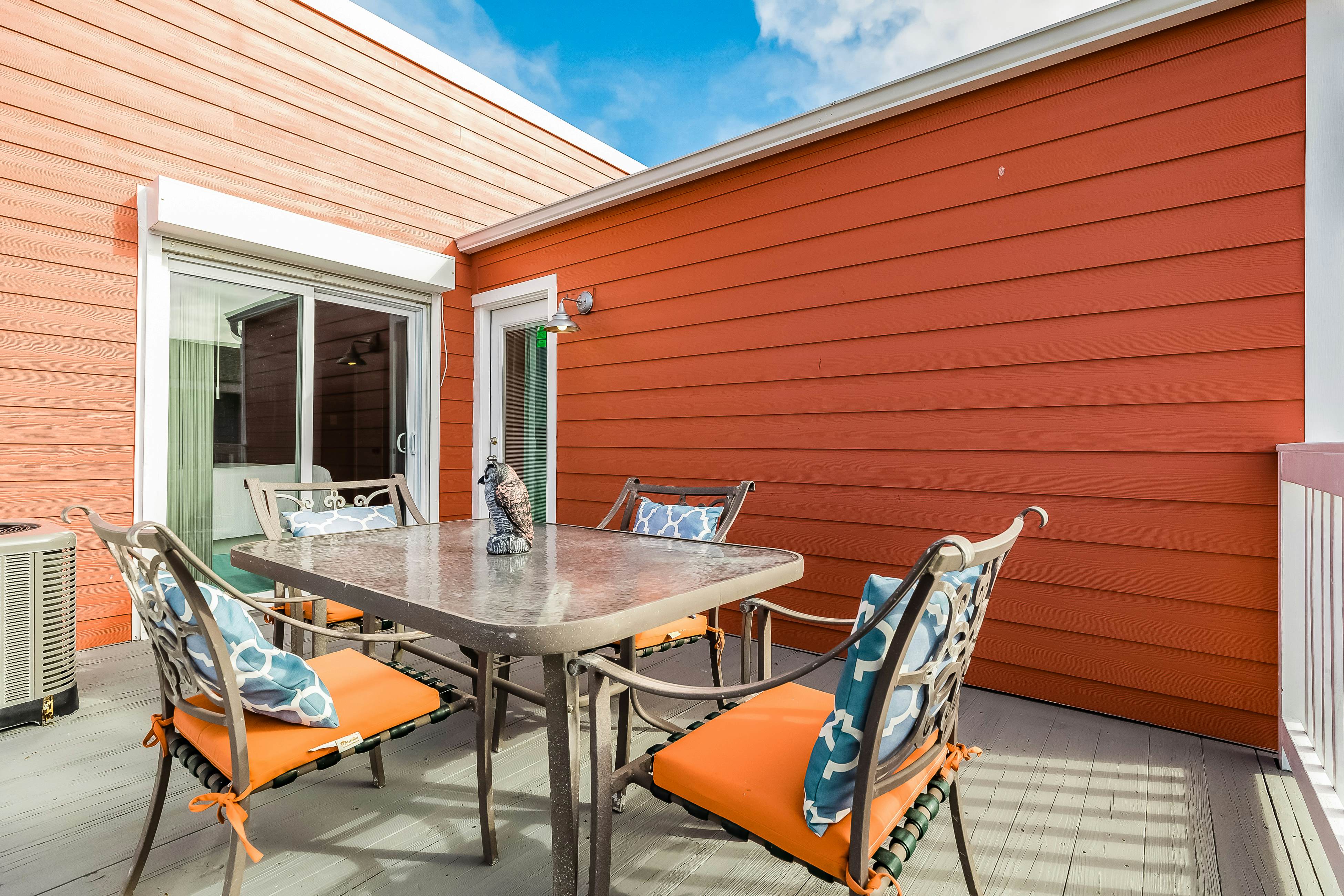 Endless Summer at Bermuda Beach