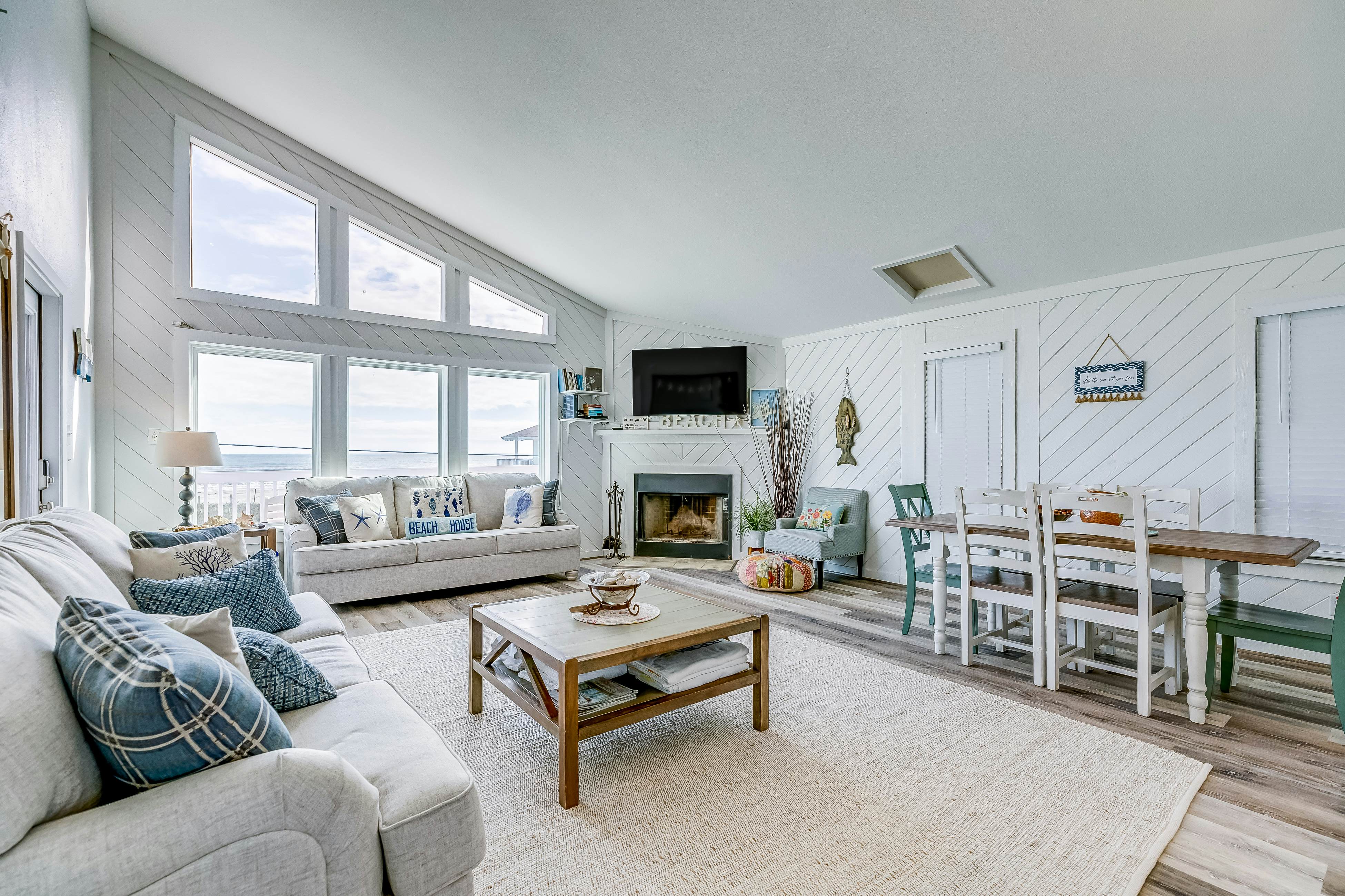 Endless Summer at Bermuda Beach