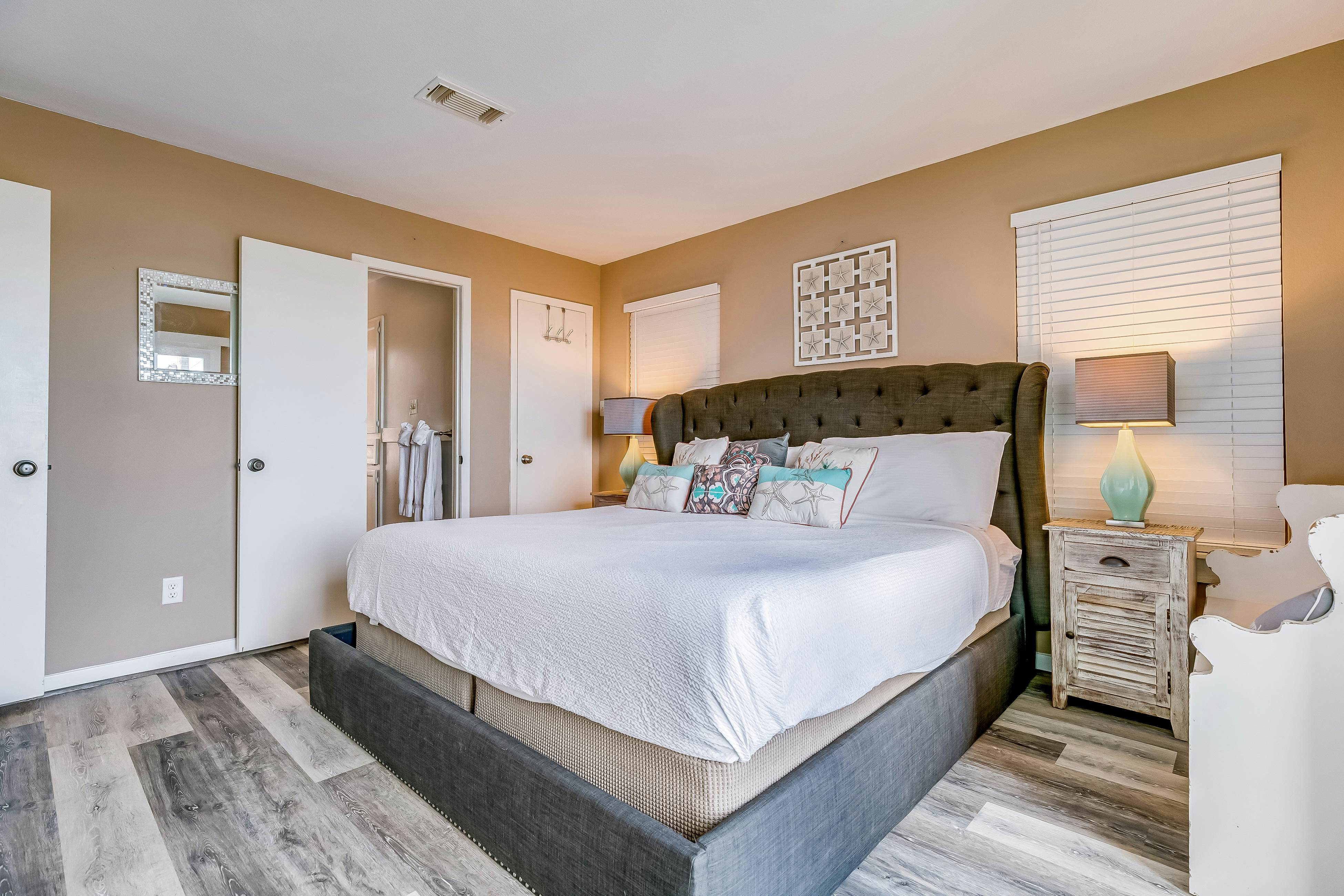 Endless Summer at Bermuda Beach