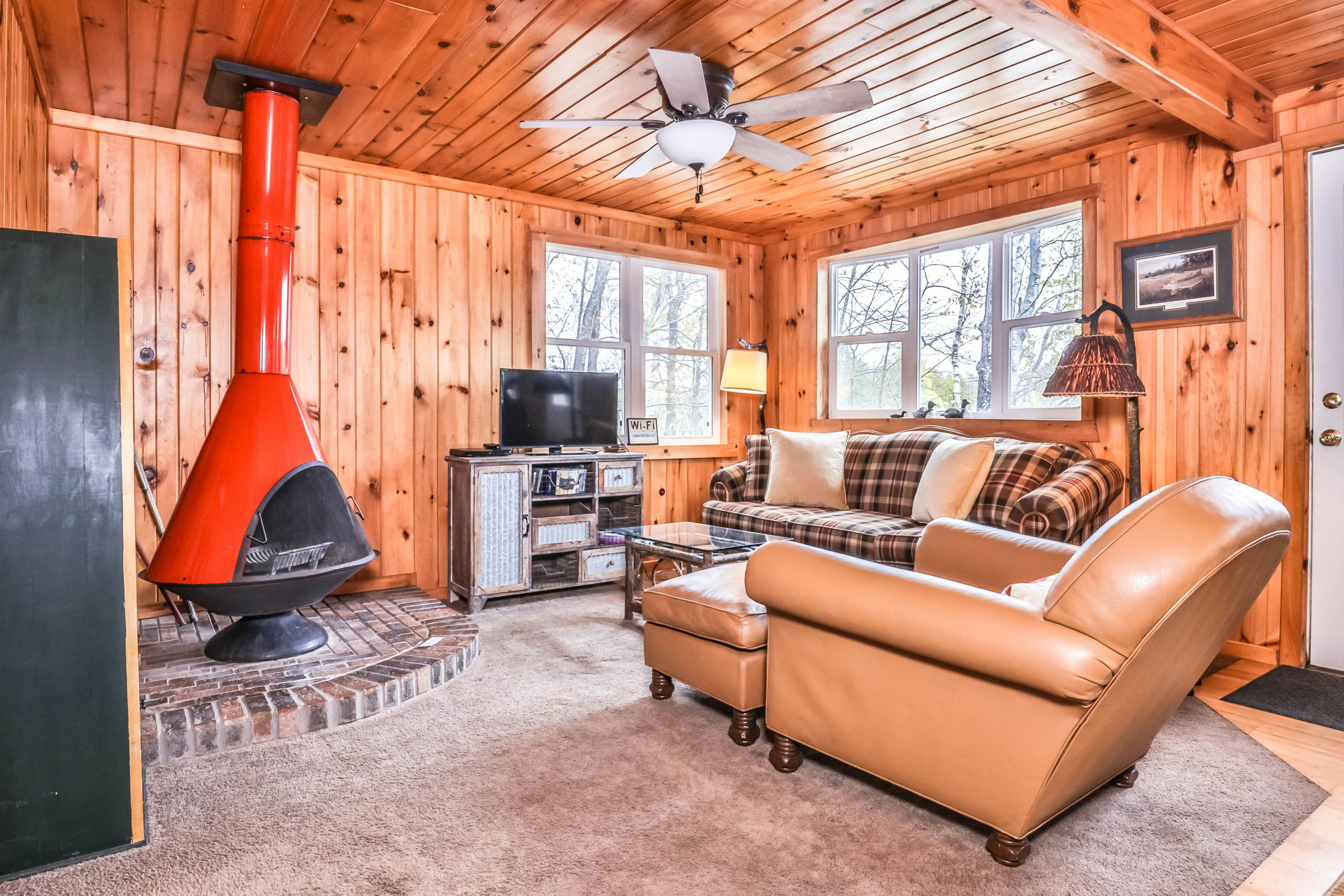 The Twins On Oxbow Two Family Friendly Lakefront Cabins 4 BD Presque Isle, WI Vacation