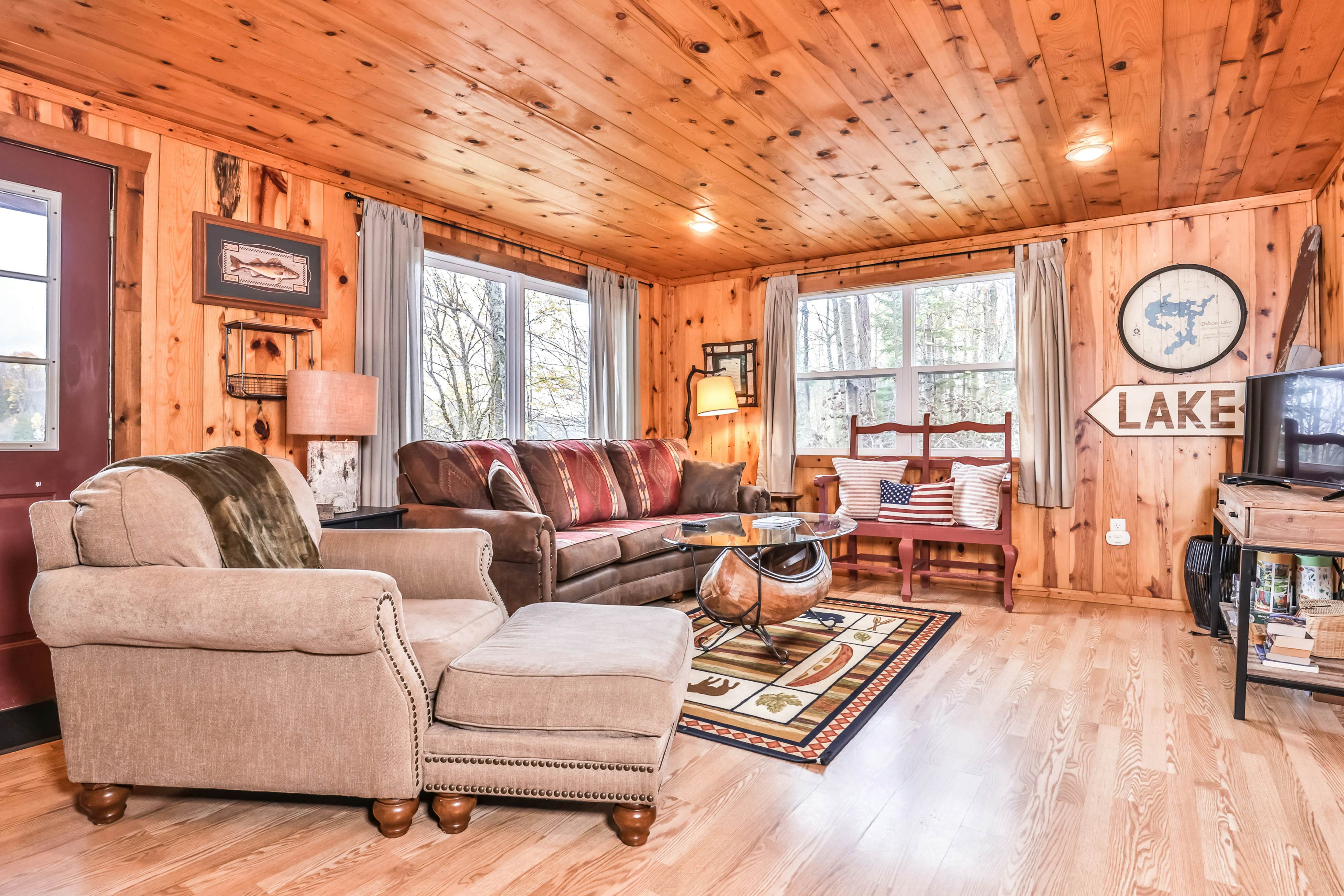 The Twins On Oxbow Two Family Friendly Lakefront Cabins 4 BD Presque Isle, WI Vacation