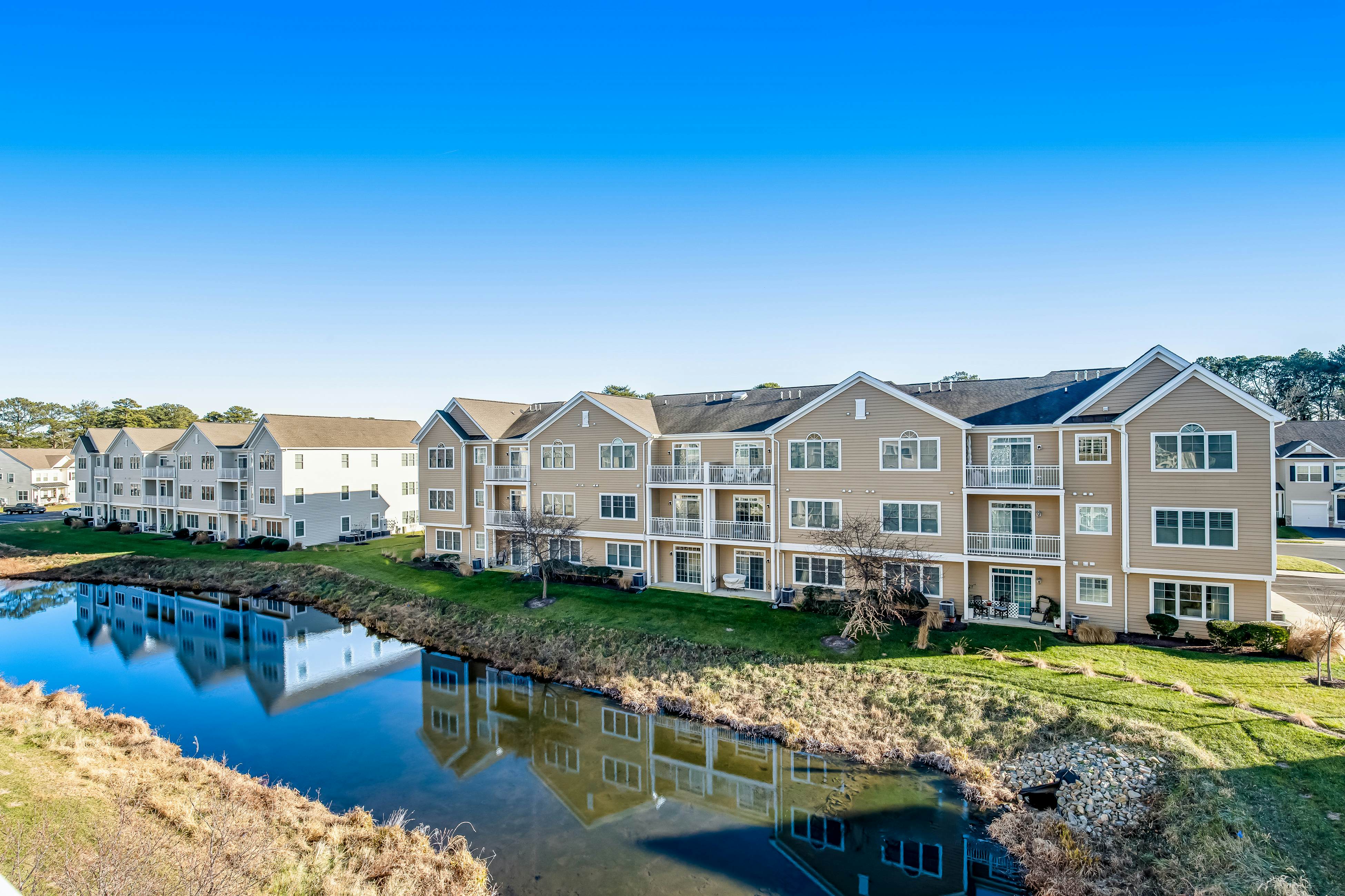 Grande at Canal Pointe Condos 20013 Newry 17 2 BD Rehoboth Beach