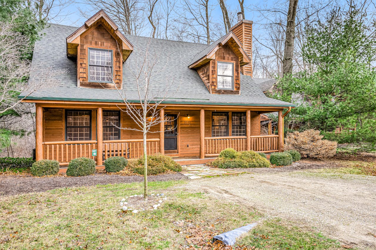 Kingfisher Cove Cabin 19 3 BD Saugatuck, MI Vacation Rental Vacasa