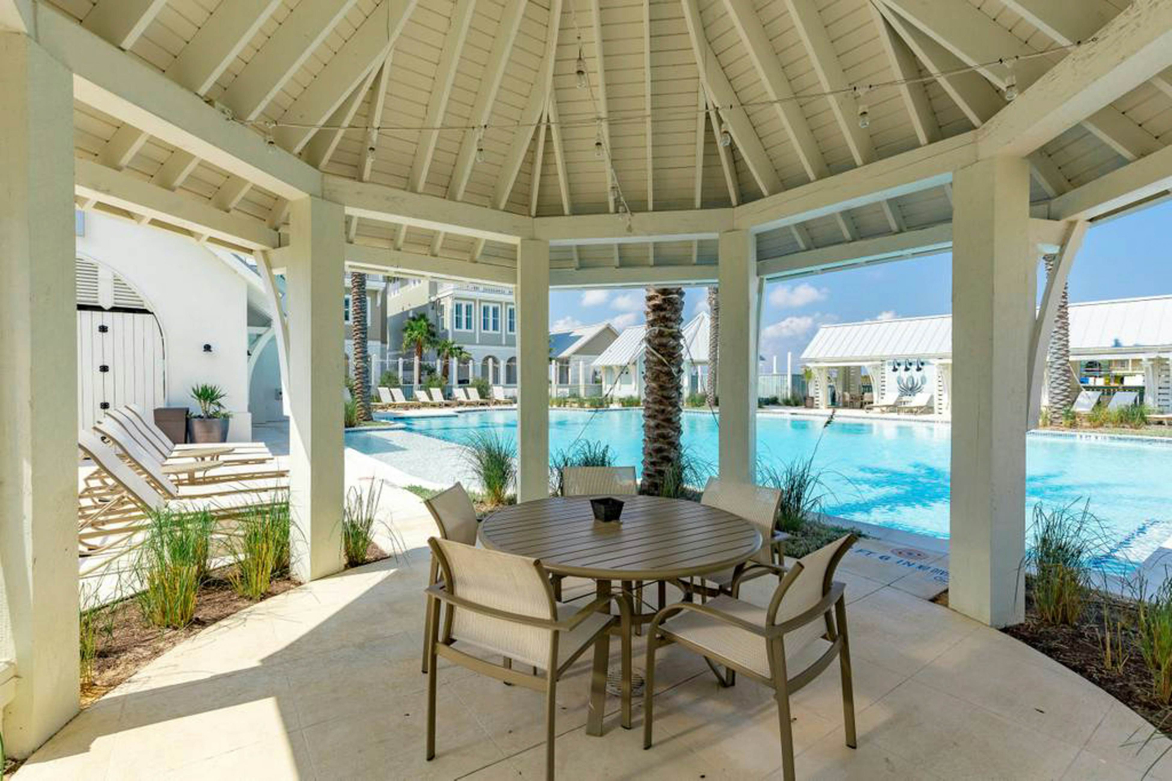 Parrots Cove at Palmilla Beach