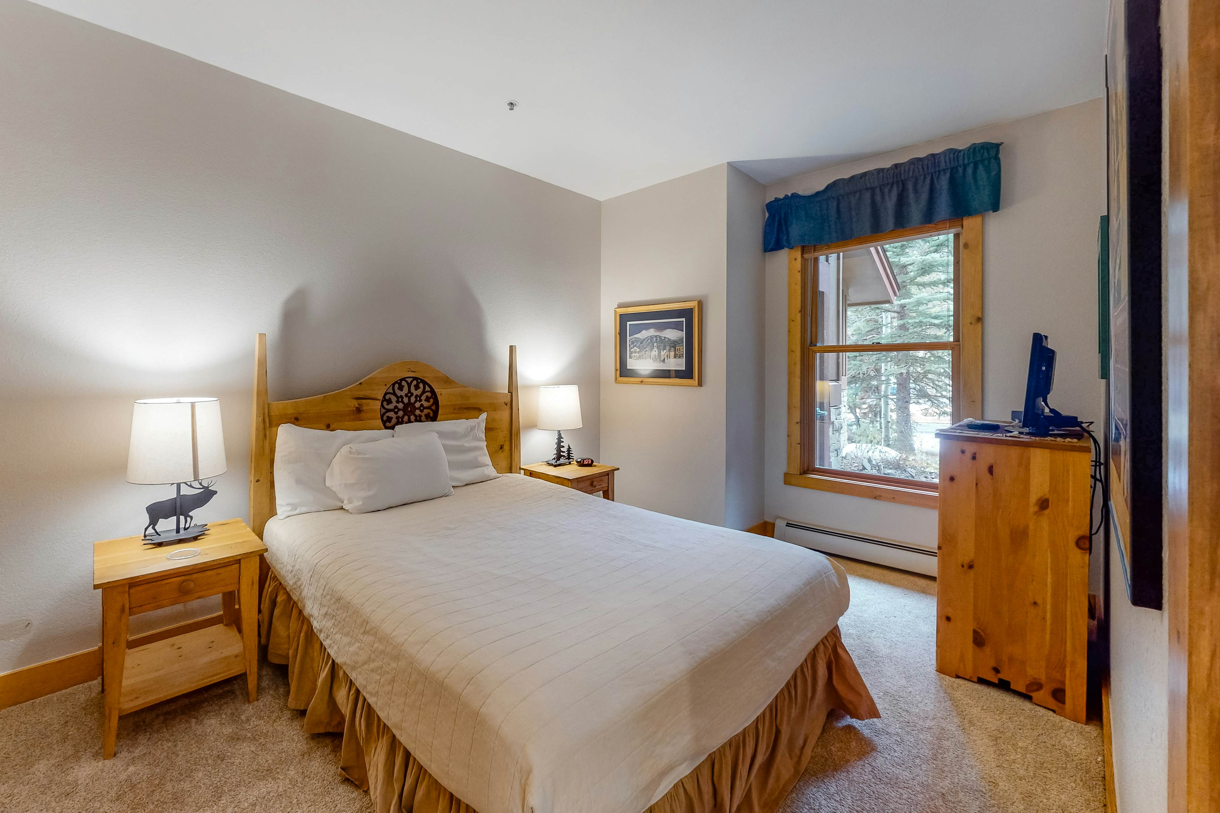 Trappers Crossing 8763