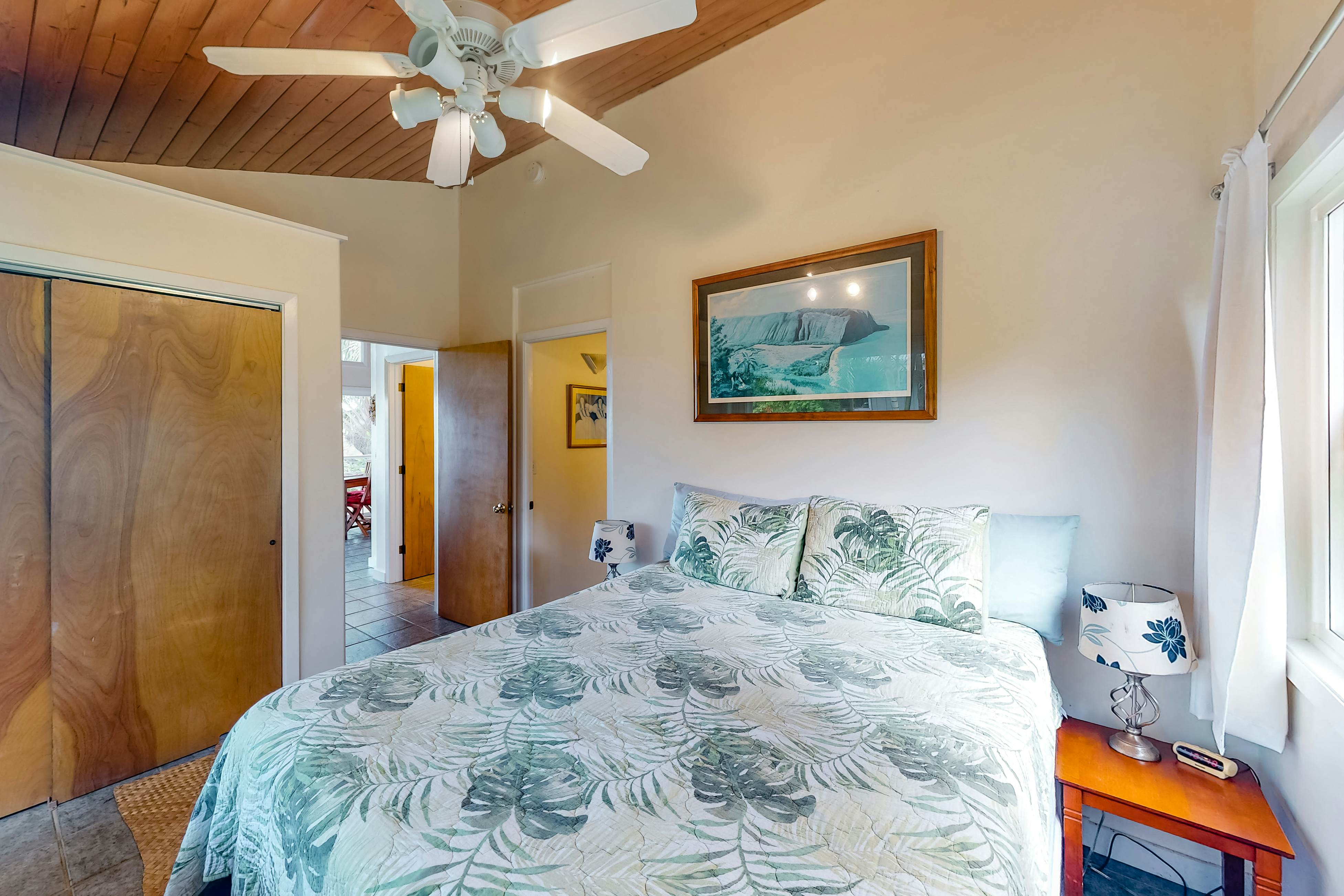 Waipio Glass House 2 BD Honokaa, HI Vacation Rental Vacasa