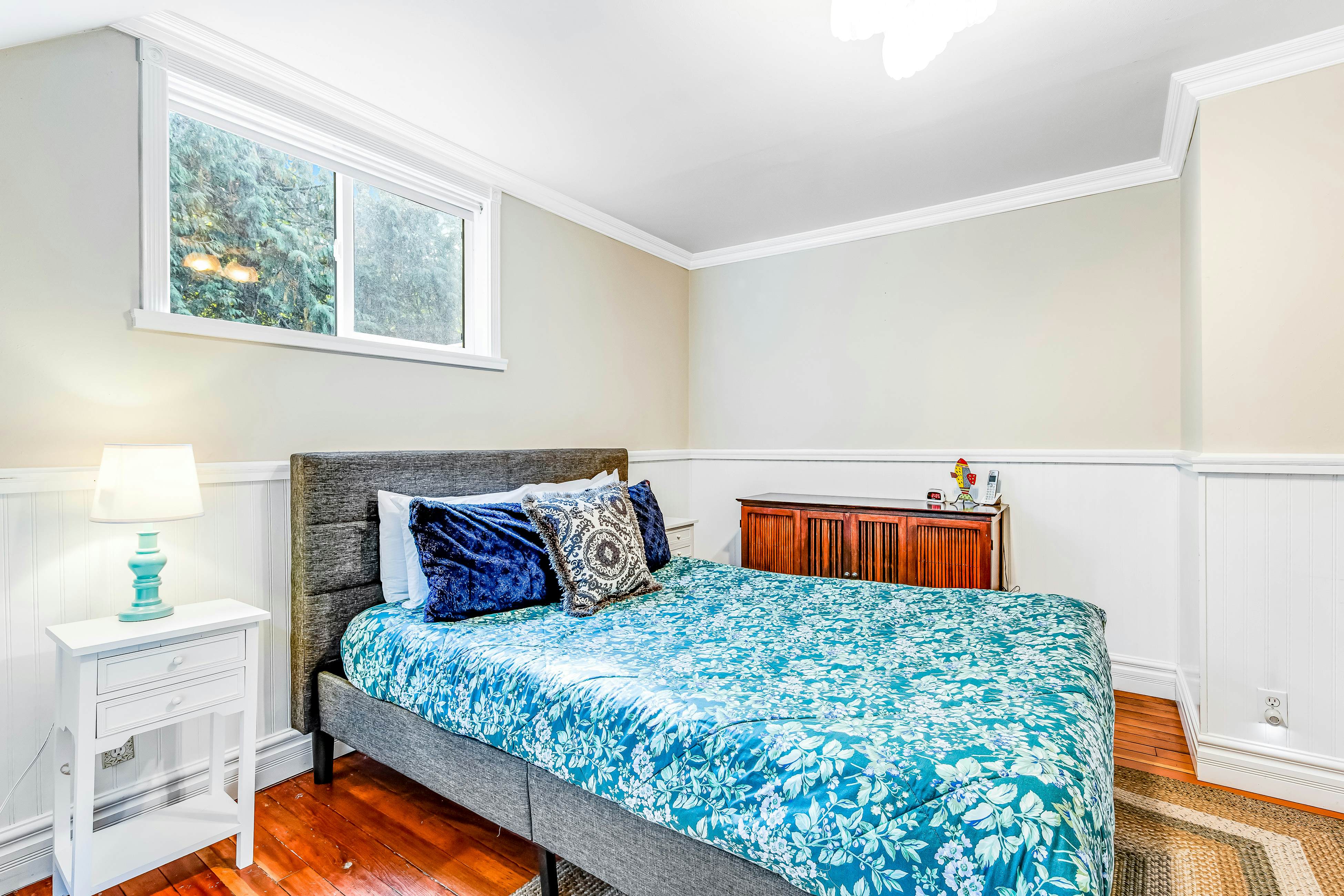 Peaceful Whispering Creek Farmhouse in Sequim