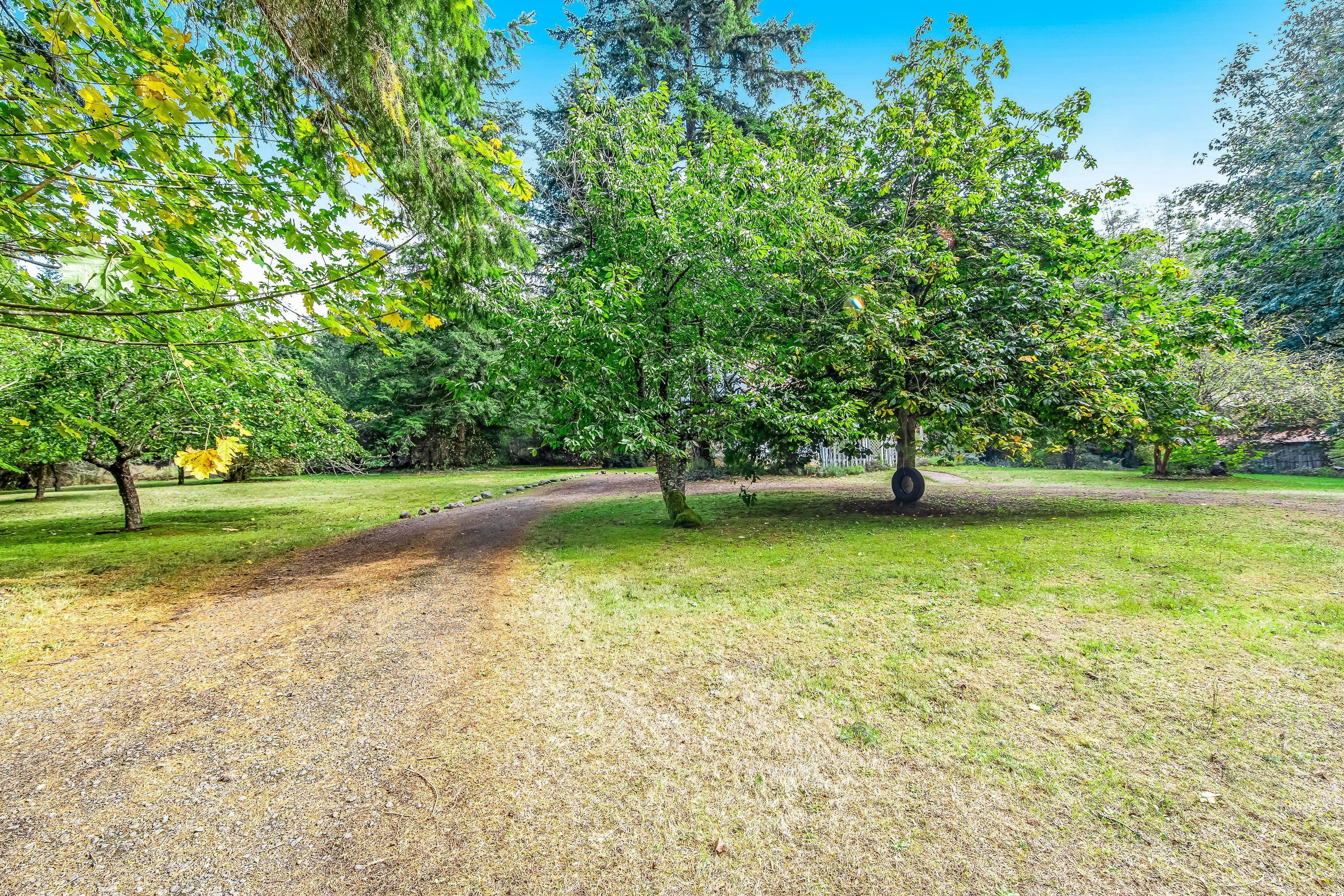 Peaceful Whispering Creek Farmhouse in Sequim