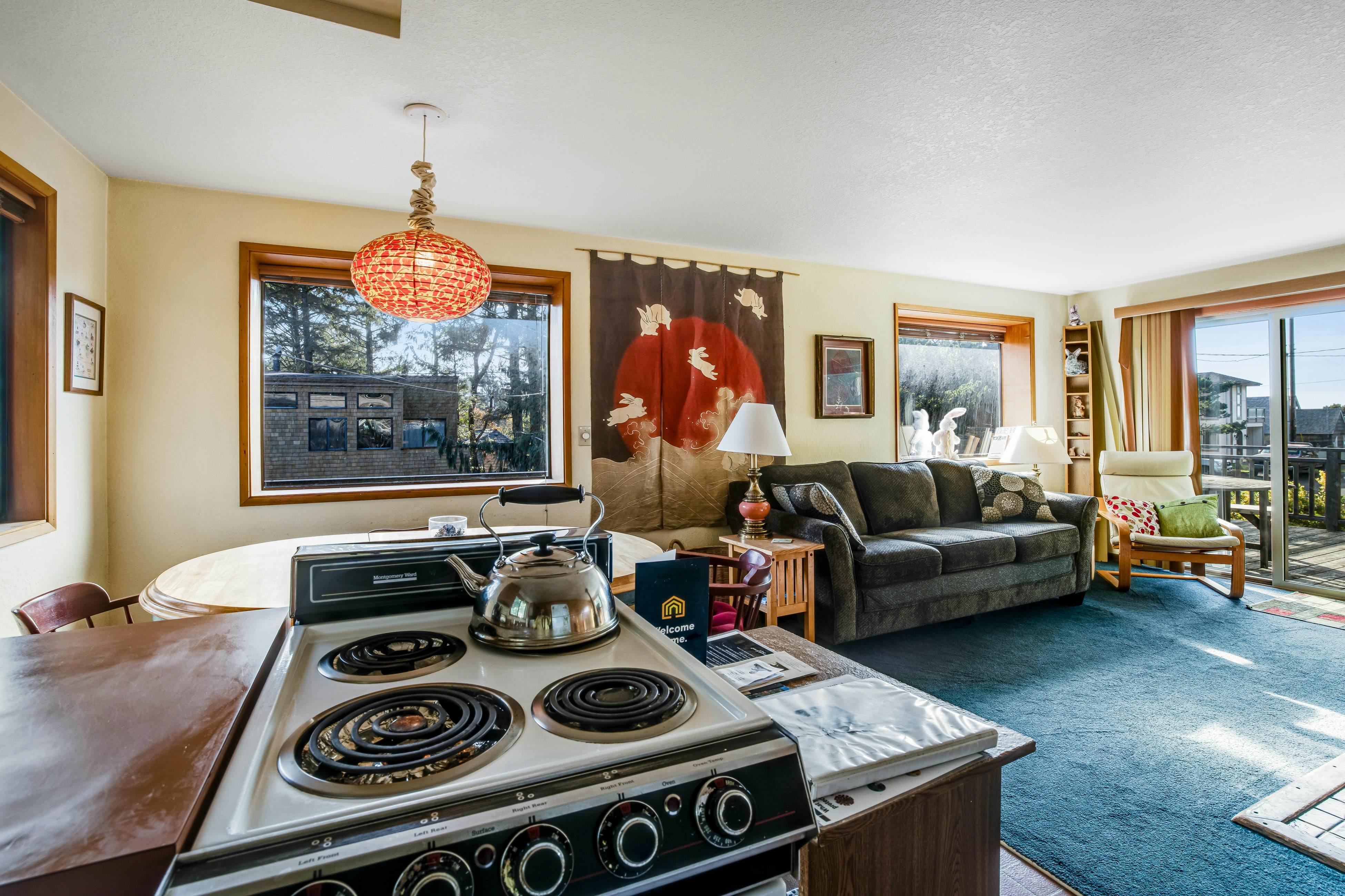 The Little Brown House - MCA 705