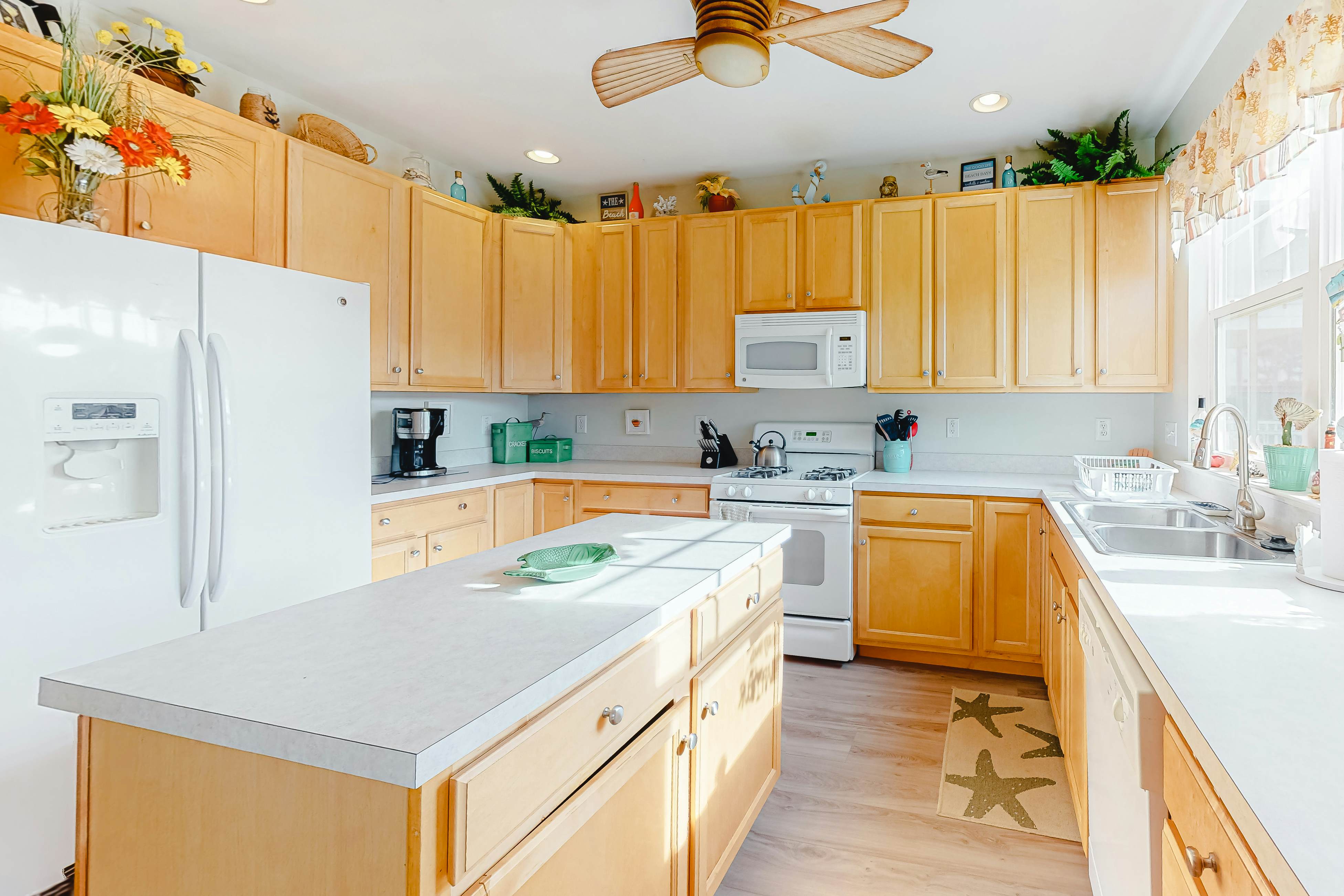 Kensington Court - 32759 Kensington Ct