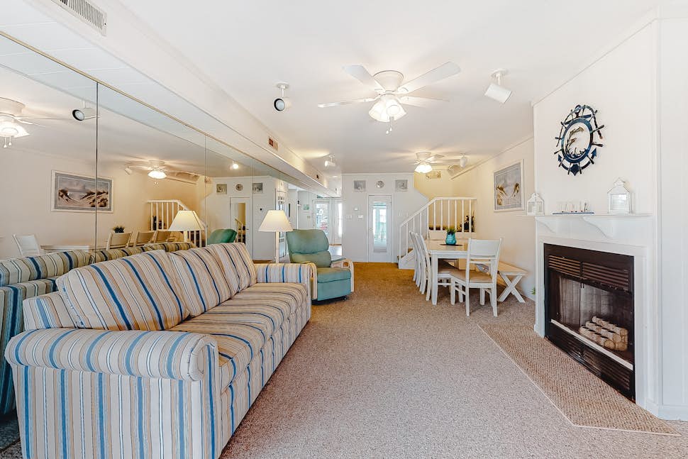 Mallard Lakes 38421 Cardinal Ln. 193 2 BD Selbyville, DE Vacation Rental Vacasa