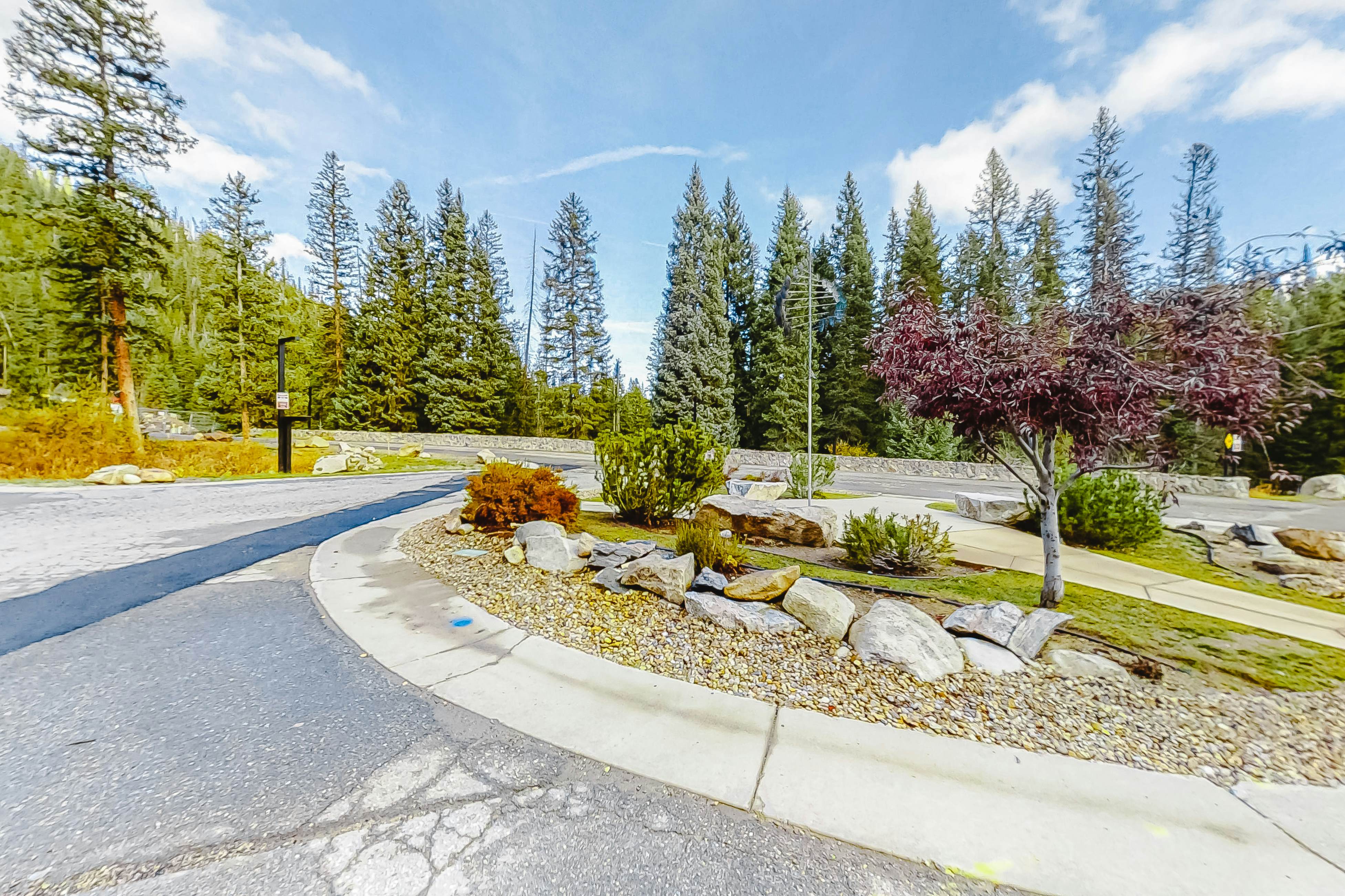 Iron Horse Resort D3084--Studio