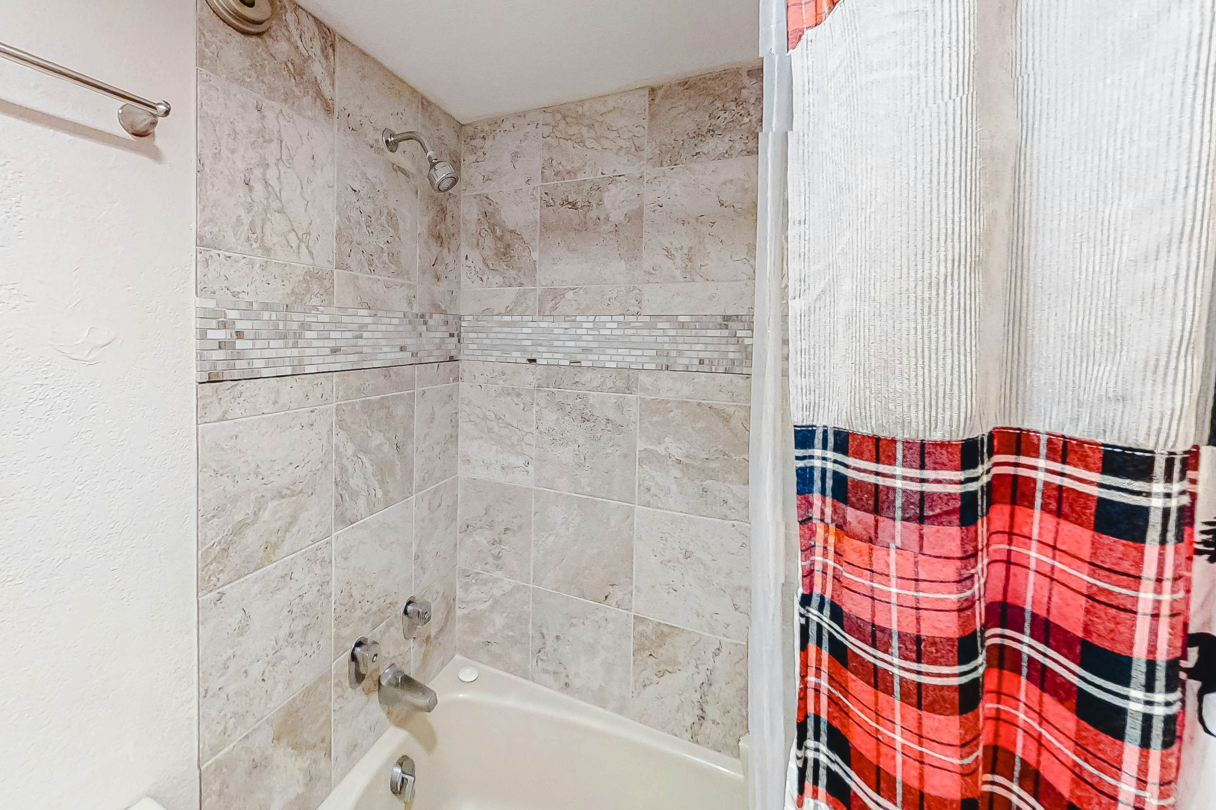 Iron Horse Resort D3084--Studio