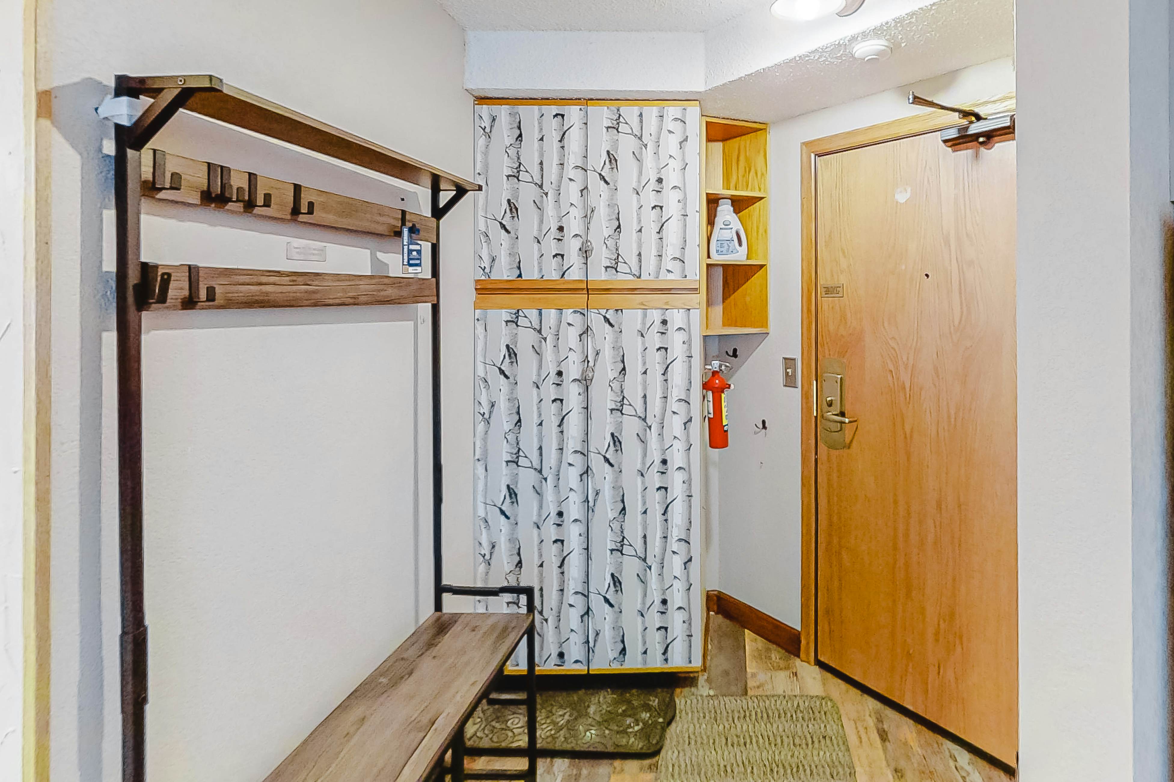 Iron Horse Resort D3084--Studio