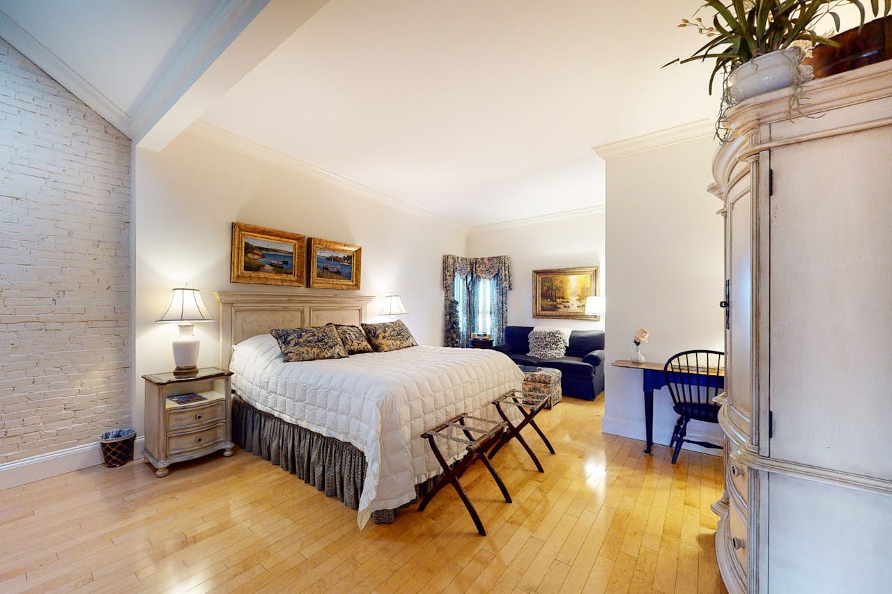 Condos at Belfast Bay 301 1 BD Belfast, ME Vacation Rental Vacasa