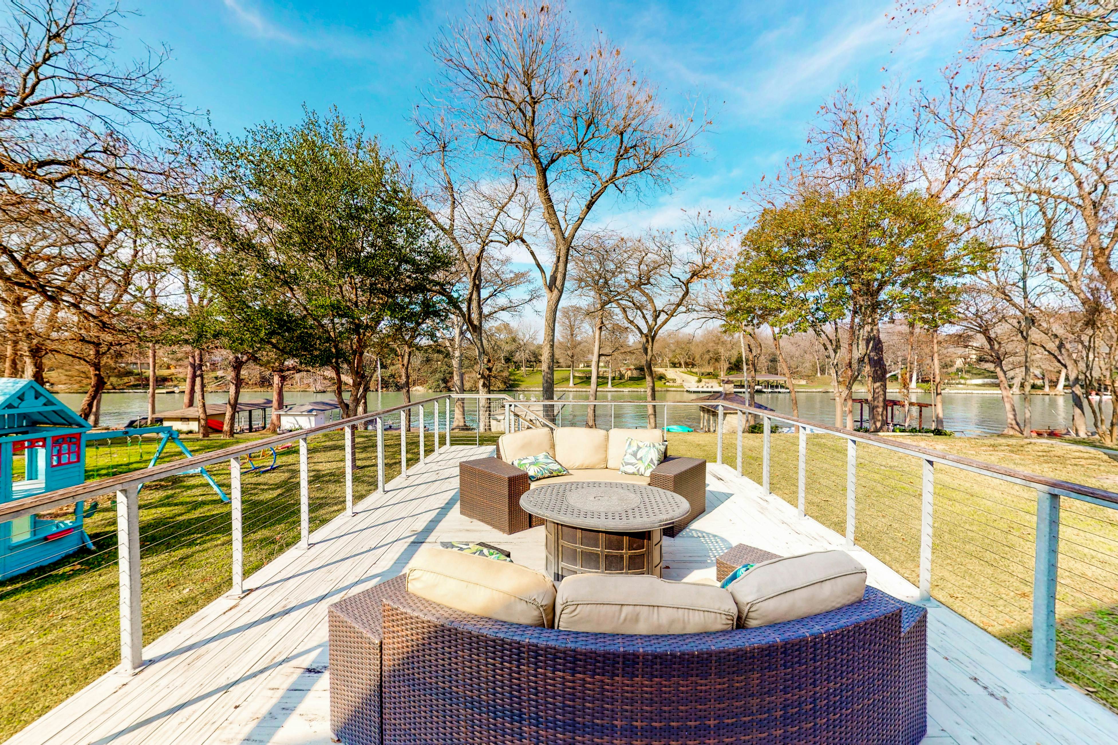 Luxury Lakeside Stunner 4 BD McQueeney, TX Vacation Rental Vacasa