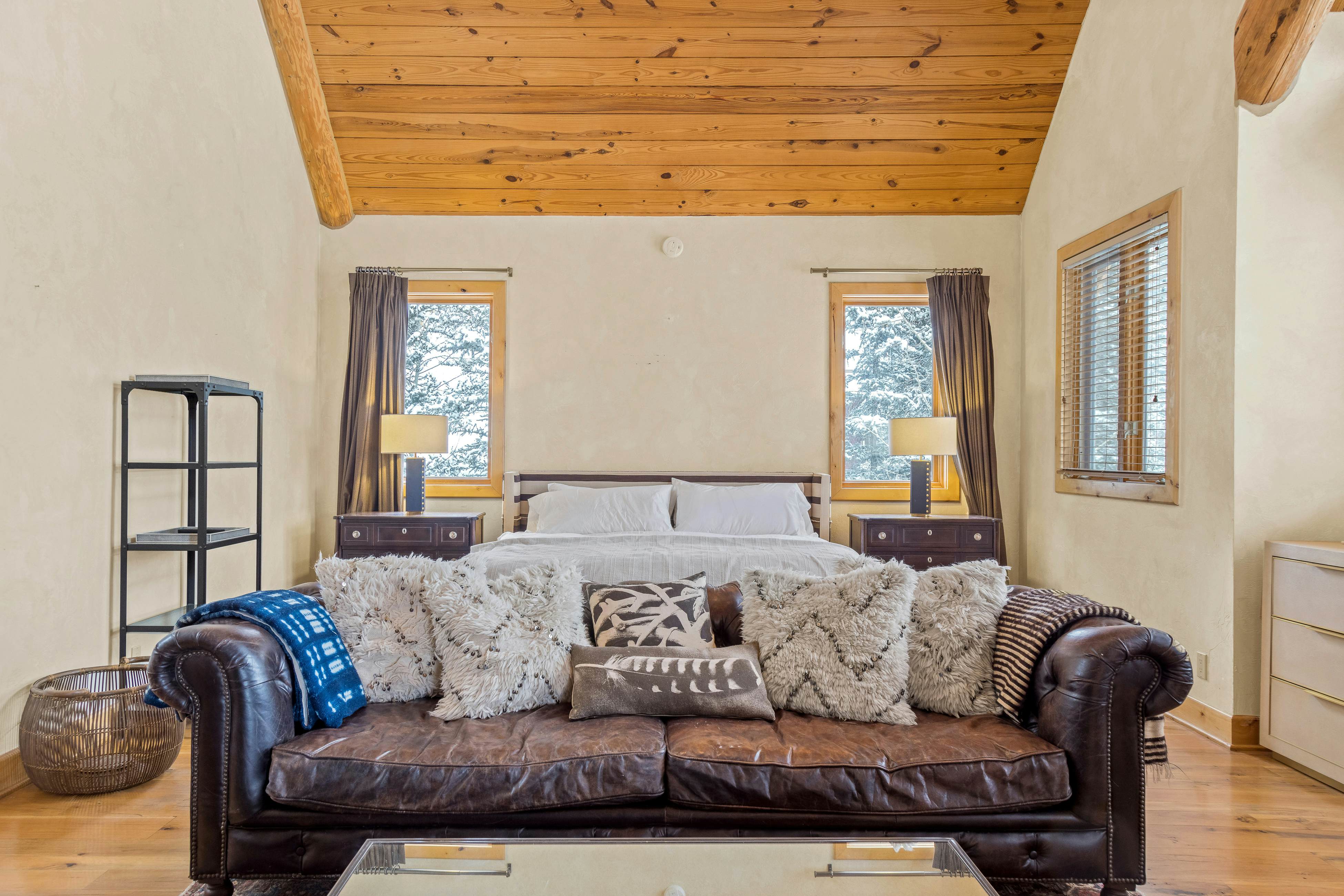 Palmyra 94 - Mountain Tranquility