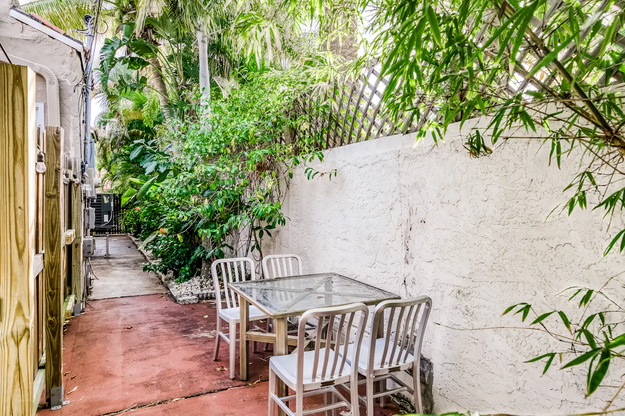 Northwood Retreat B 2 BD West Palm Beach, FL Vacation Rental Vacasa