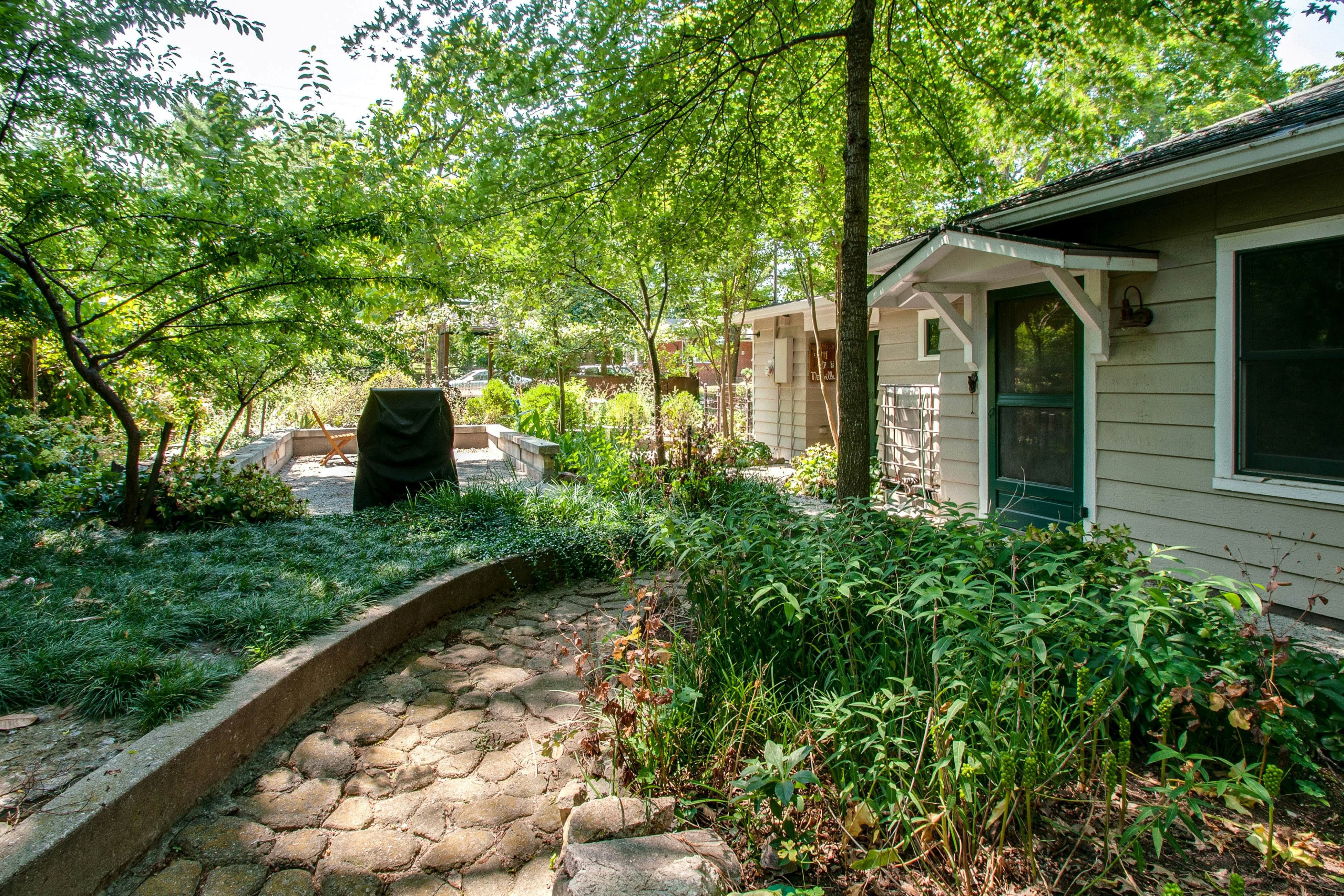 Little House Nashville Guest House 1 BD Nashville, TN Vacation