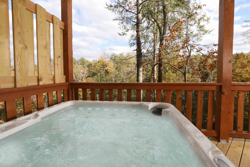 Cozy Cabin, Sleep 8, Theater Room, Pool Table, Deck — Pigeon Forge, TN — vacation rental